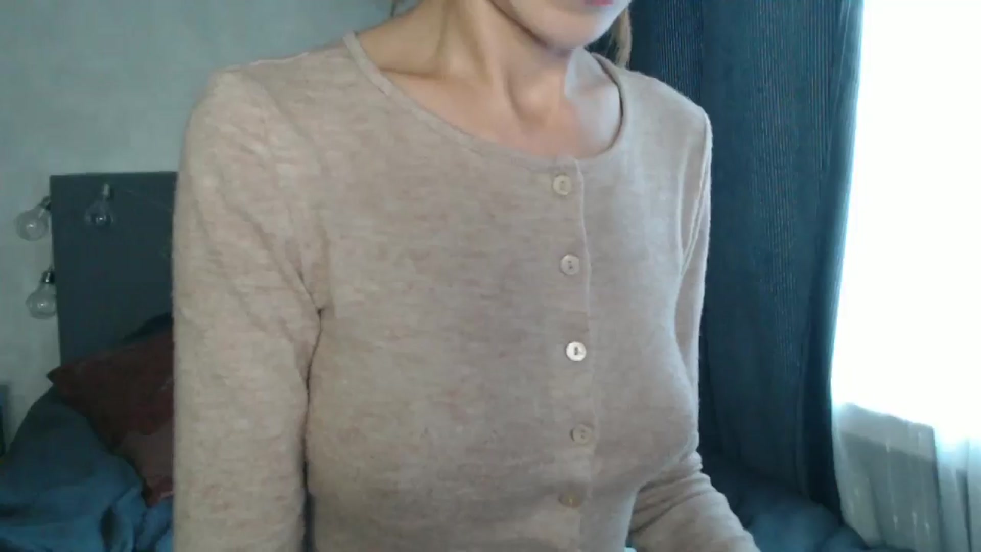 Gallery image thumbnail from Nora_Sweet's myfreecams stream on, 08/28/2024, 09:10 image 14 of 20