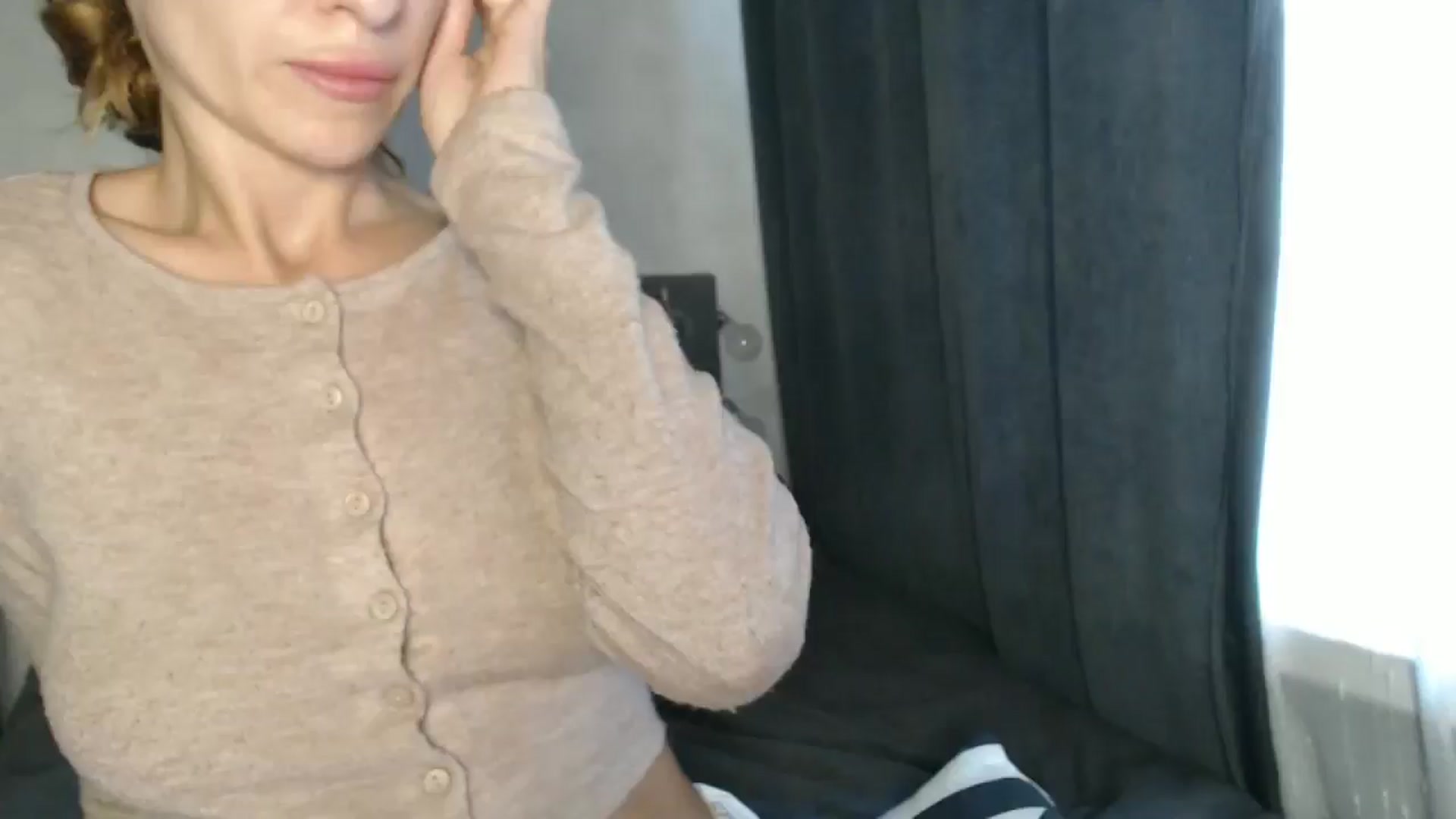 Gallery image thumbnail from Nora_Sweet's myfreecams stream on, 08/28/2024, 12:40 image 19 of 20