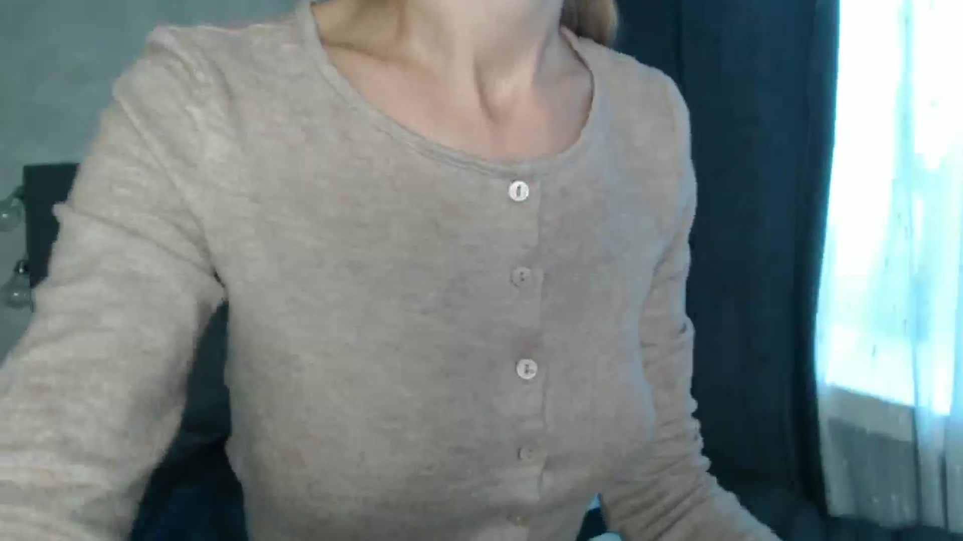 Gallery image thumbnail from Nora_Sweet's myfreecams stream on, 08/28/2024, 13:21 image 10 of 20