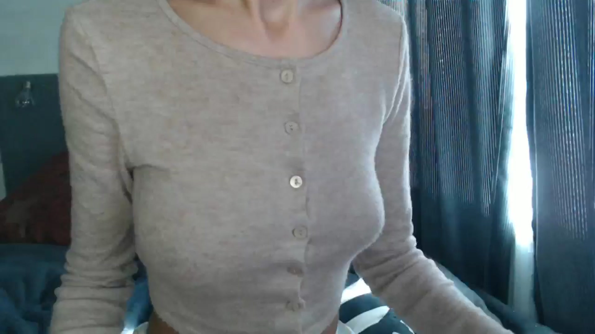 Gallery image thumbnail from Nora_Sweet's myfreecams stream on, 08/29/2024, 07:31 image 7 of 20