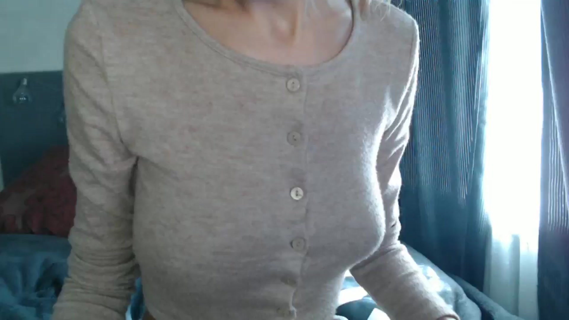 Gallery image thumbnail from Nora_Sweet's myfreecams stream on, 08/29/2024, 07:31 image 17 of 20