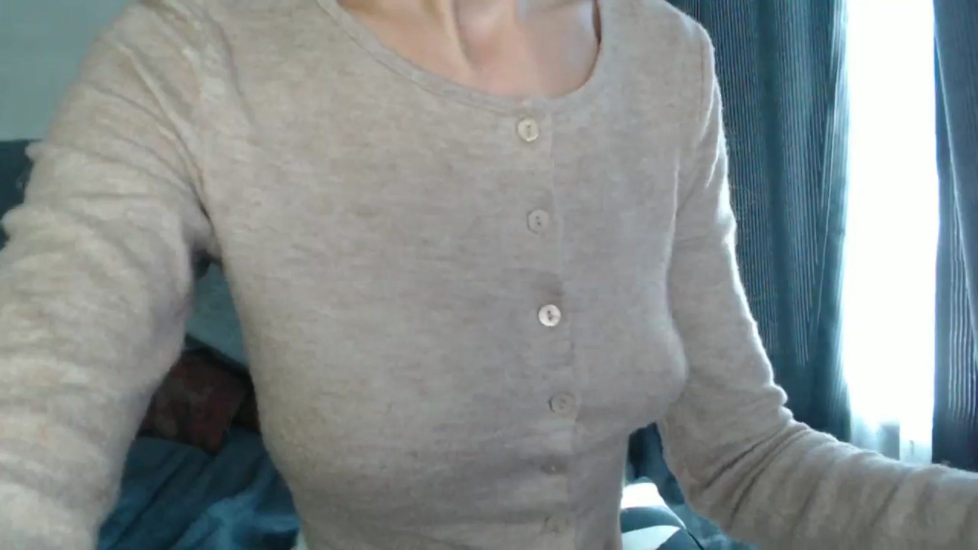Gallery image thumbnail from Nora_Sweet's myfreecams stream on, 08/29/2024, 08:06 image 15 of 20