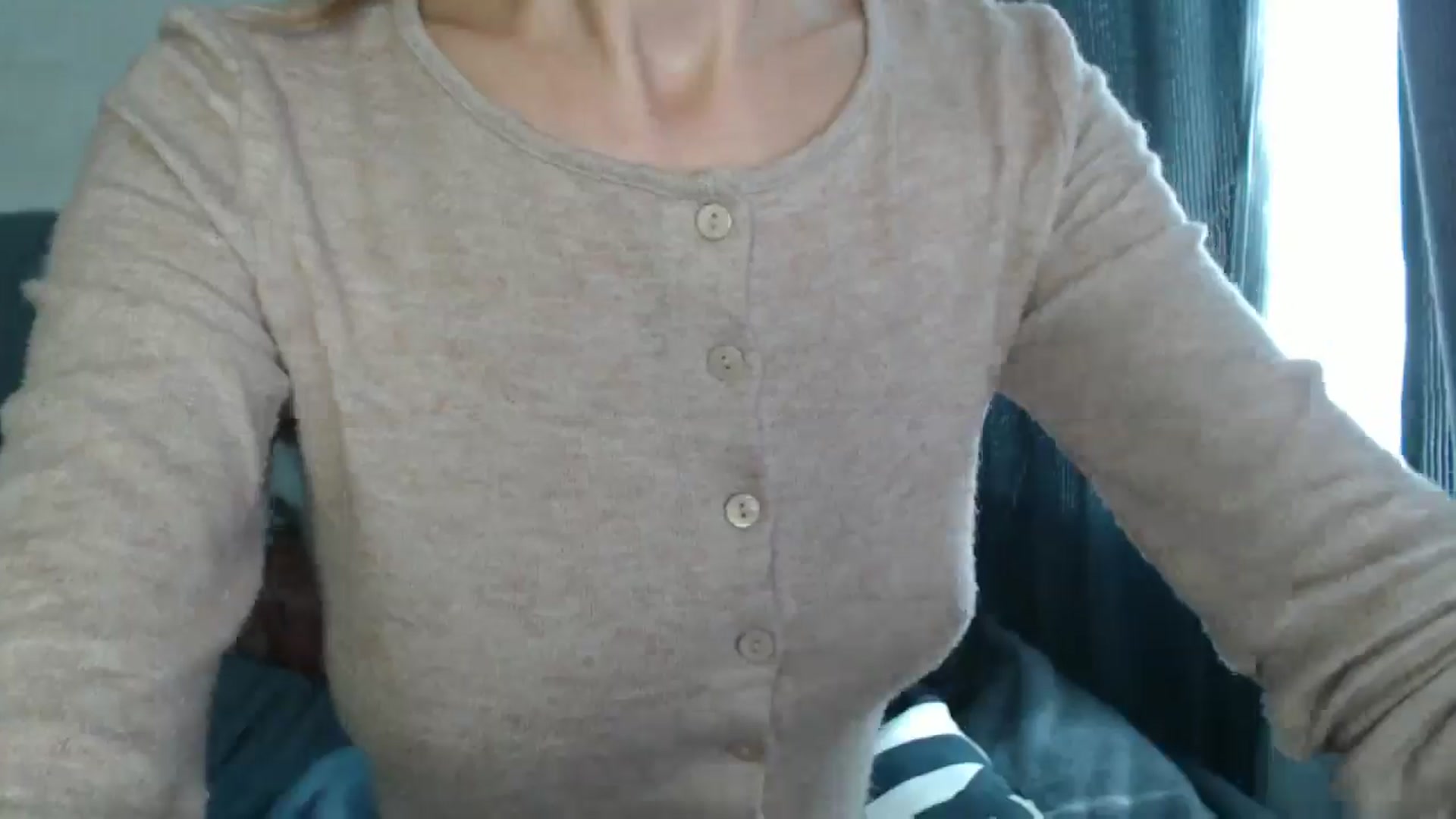 Gallery image thumbnail from Nora_Sweet's myfreecams stream on, 08/29/2024, 08:06 image 5 of 20