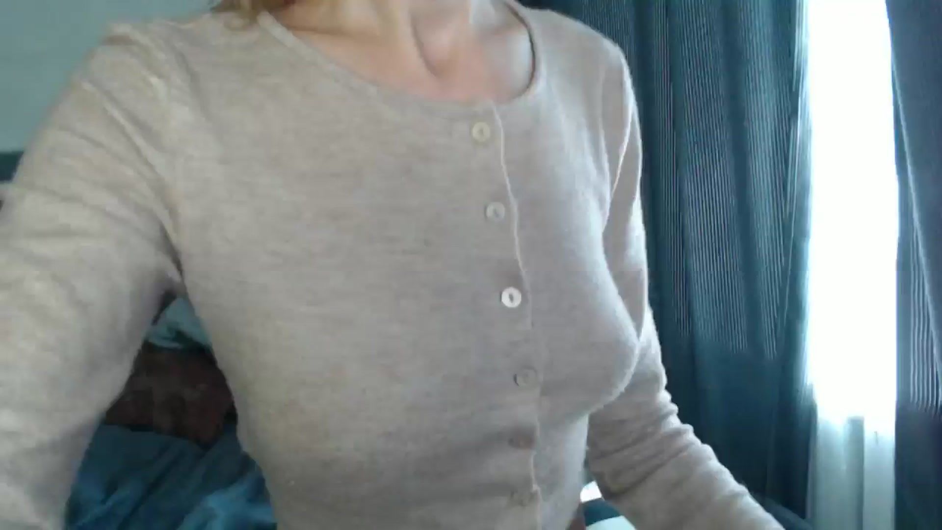 Gallery image thumbnail from Nora_Sweet's myfreecams stream on, 08/29/2024, 08:06 image 12 of 20