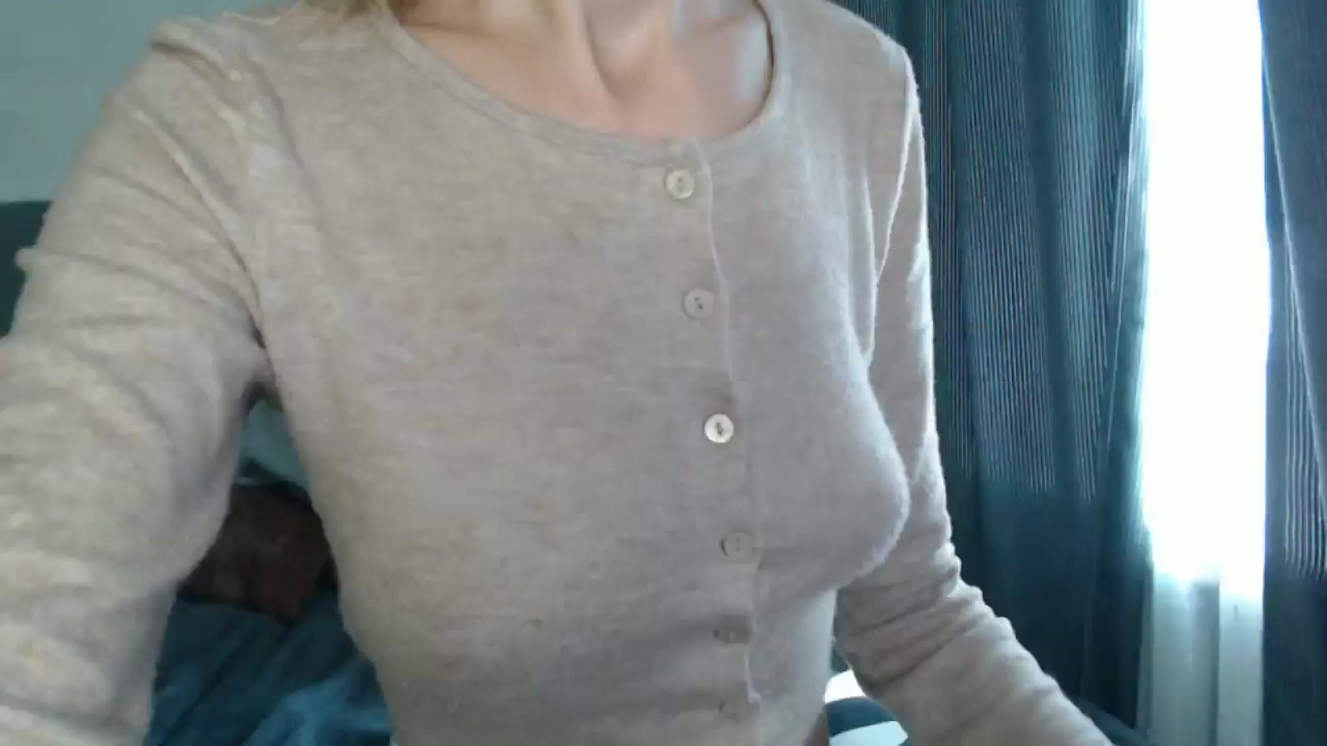 Gallery image thumbnail from Nora_Sweet's myfreecams stream on, 08/29/2024, 08:06 image 13 of 20