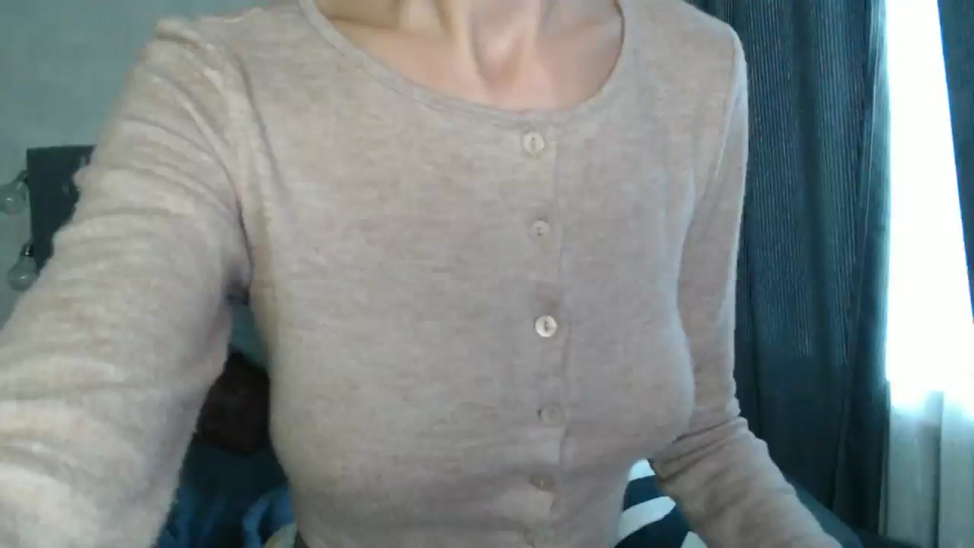 Gallery image thumbnail from Nora_Sweet's myfreecams stream on, 08/29/2024, 09:15 image 12 of 20