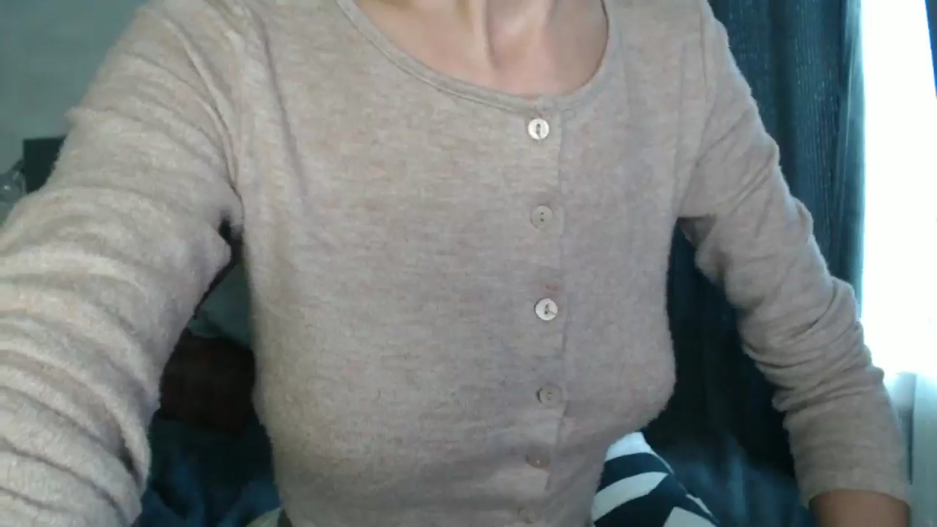 Gallery image thumbnail from Nora_Sweet's myfreecams stream on, 08/29/2024, 09:15 image 15 of 20