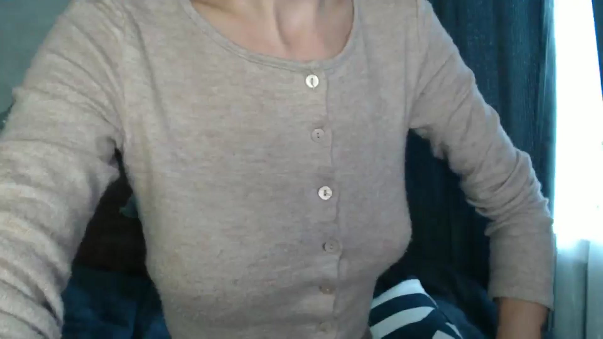 Gallery image thumbnail from Nora_Sweet's myfreecams stream on, 08/29/2024, 09:15 image 19 of 20