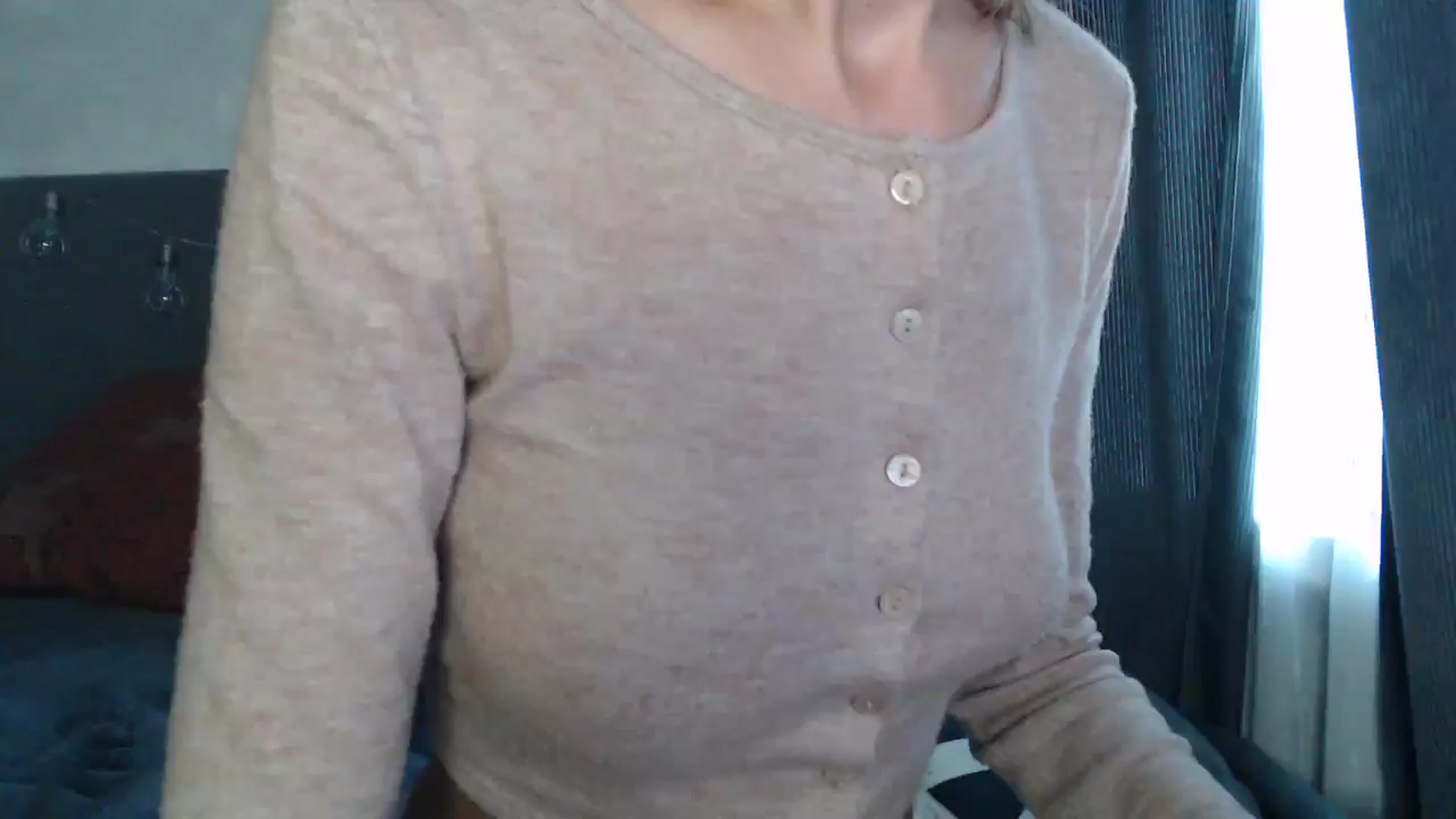 Gallery image thumbnail from Nora_Sweet's myfreecams stream on, 08/29/2024, 09:15 image 8 of 20