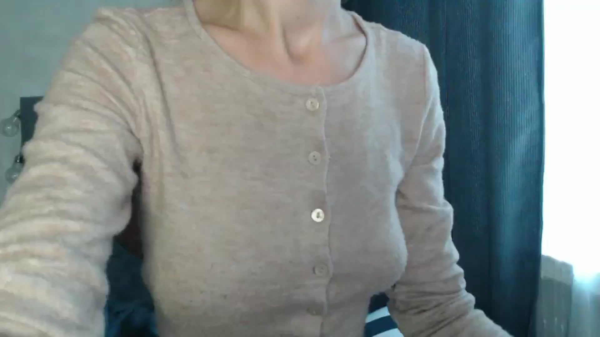 Gallery image thumbnail from Nora_Sweet's myfreecams stream on, 08/30/2024, 08:54 image 14 of 20
