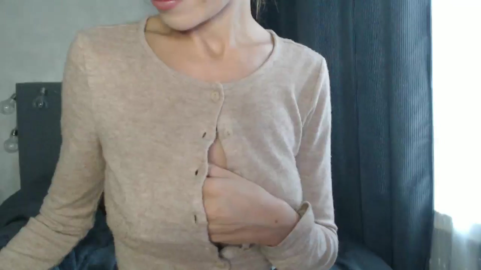 Gallery image thumbnail from Nora_Sweet's myfreecams stream on, 08/30/2024, 10:13 image 16 of 20