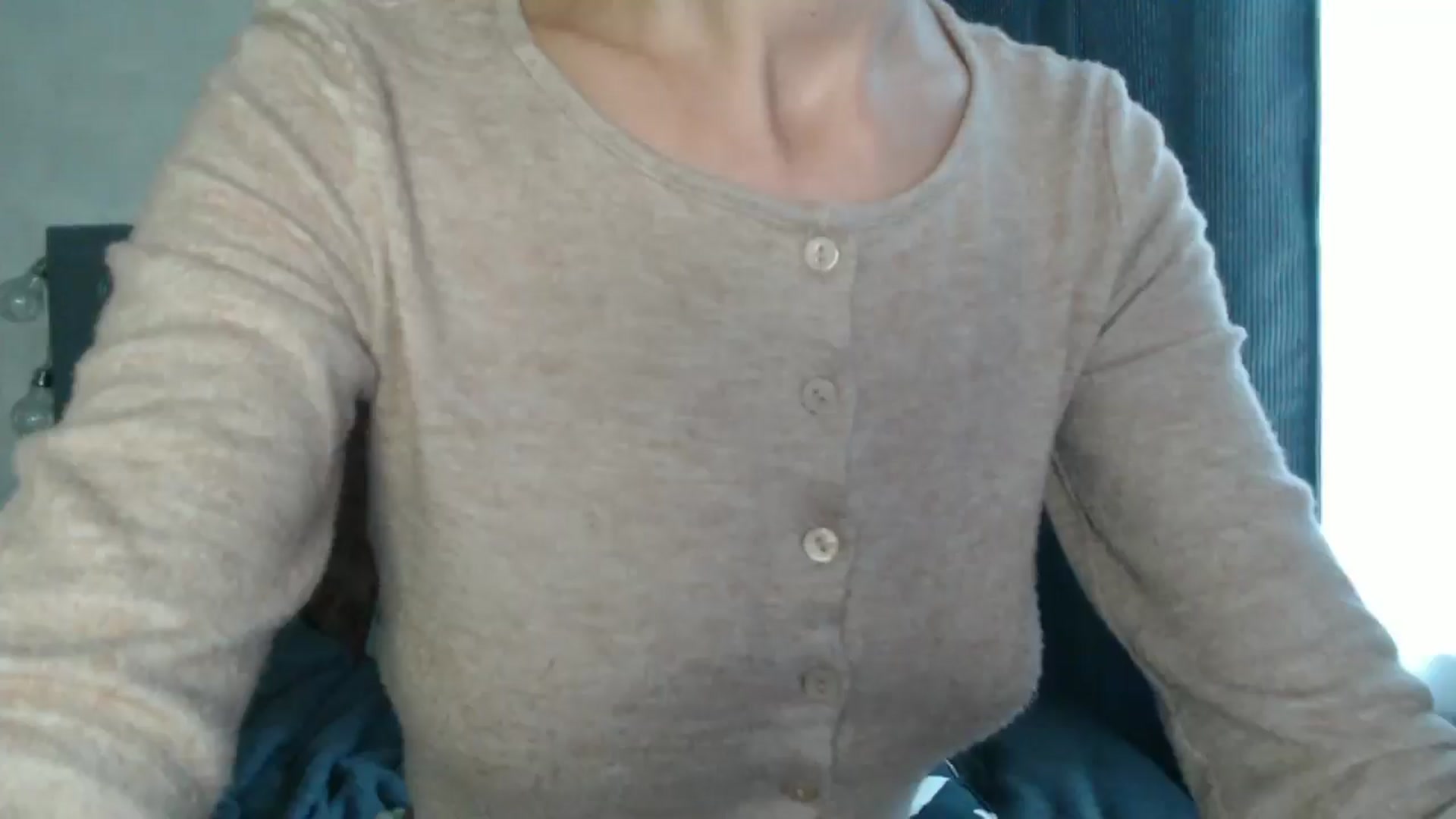 Gallery image thumbnail from Nora_Sweet's myfreecams stream on, 08/30/2024, 10:35 image 9 of 20