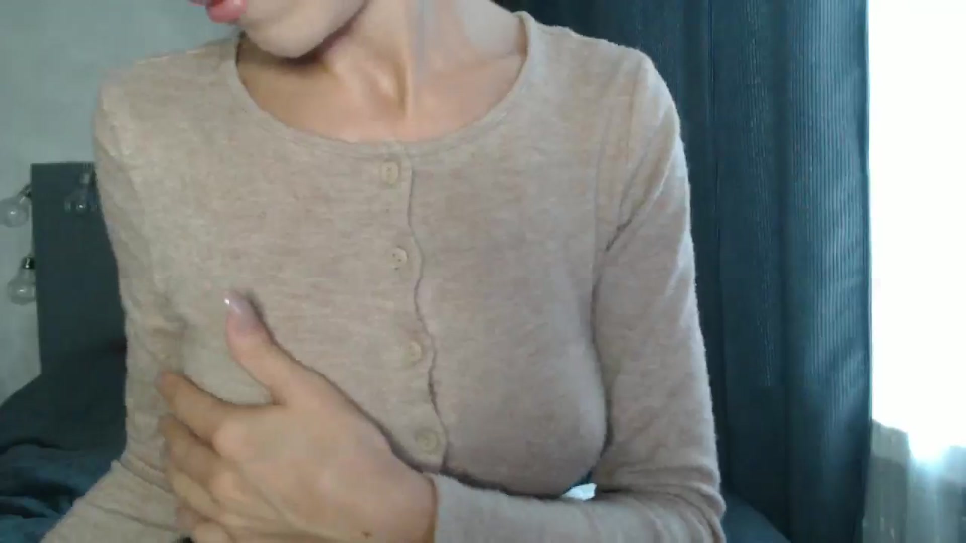 Gallery image thumbnail from Nora_Sweet's myfreecams stream on, 08/30/2024, 10:35 image 10 of 20