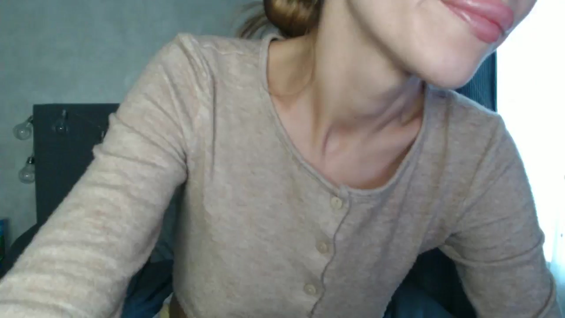 Gallery image thumbnail from Nora_Sweet's myfreecams stream on, 08/30/2024, 11:19 image 18 of 20