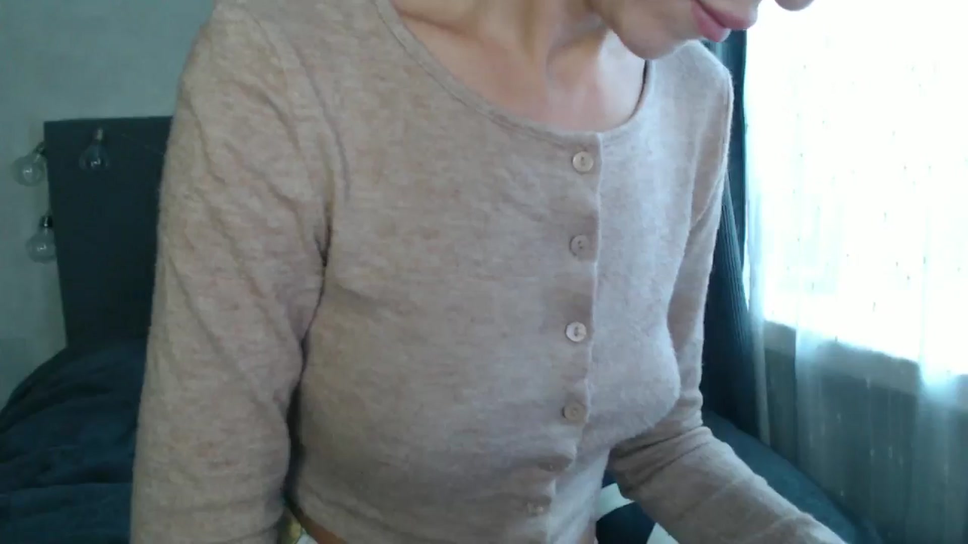 Gallery image thumbnail from Nora_Sweet's myfreecams stream on, 09/03/2024, 12:49 image 8 of 20