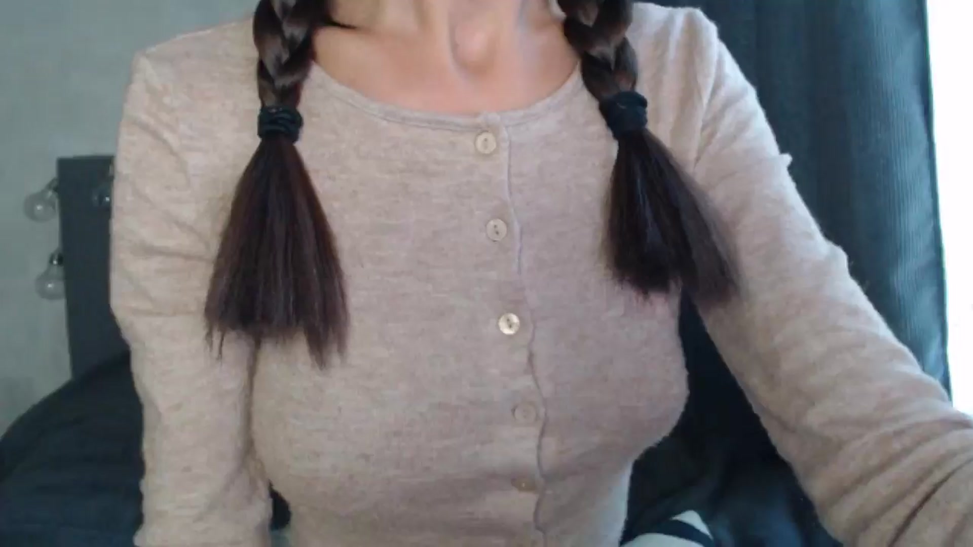 Gallery image thumbnail from Nora_Sweet's myfreecams stream on, 09/17/2024, 11:08 image 17 of 20