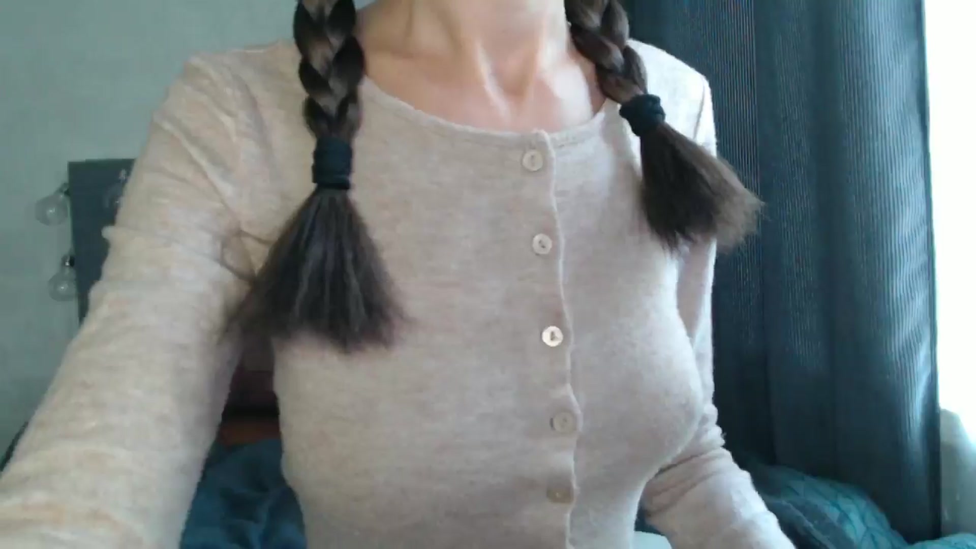 Gallery image thumbnail from Nora_Sweet's myfreecams stream on, 09/18/2024, 09:11 image 17 of 20