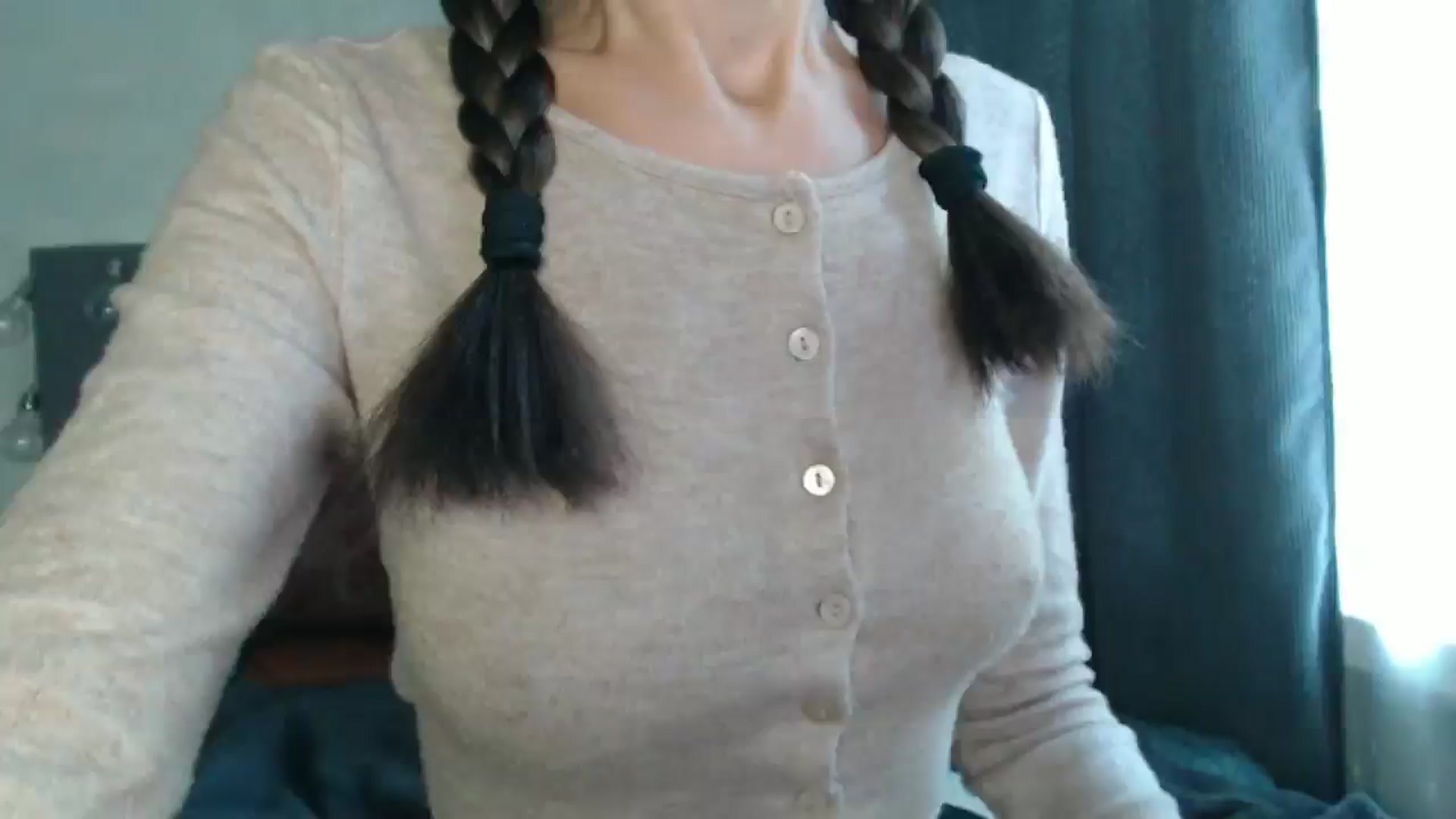 Gallery image thumbnail from Nora_Sweet's myfreecams stream on, 09/18/2024, 09:54 image 10 of 20