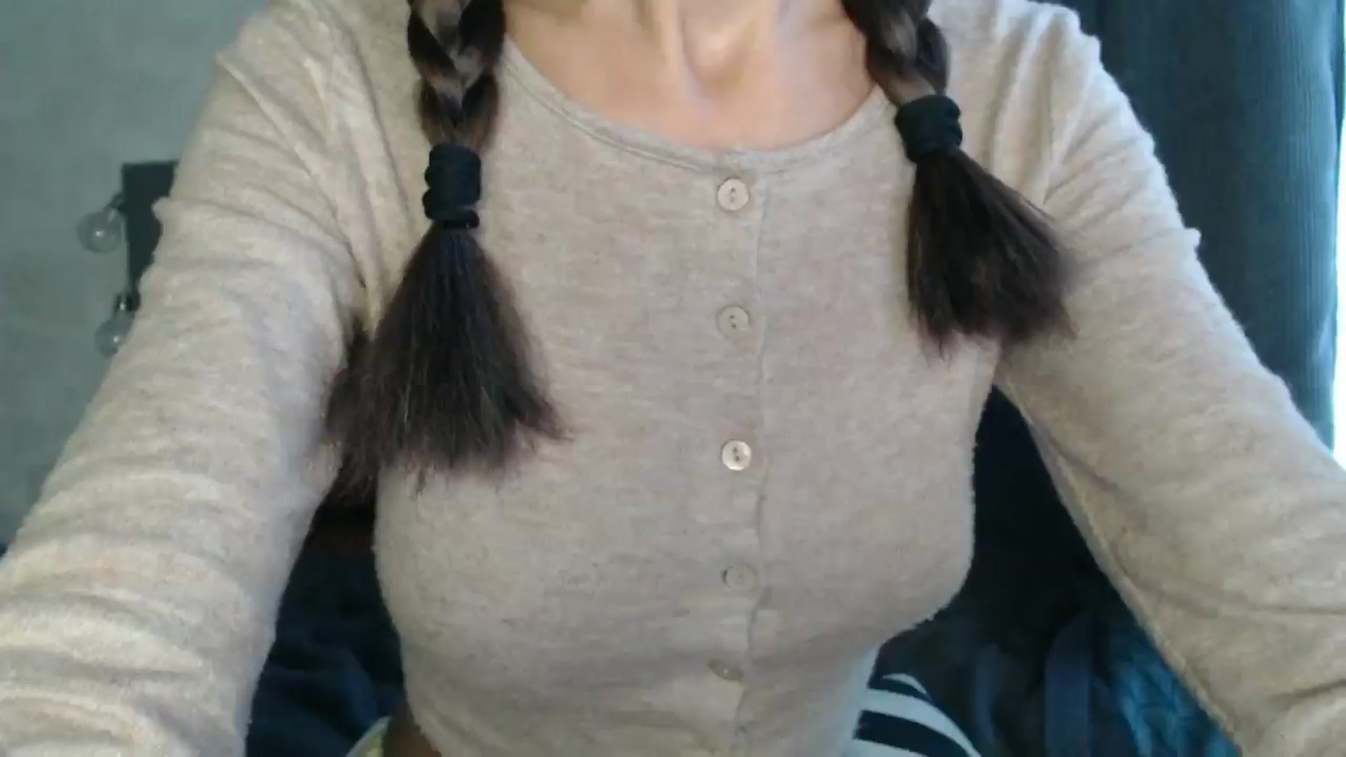 Gallery image thumbnail from Nora_Sweet's myfreecams stream on, 09/18/2024, 12:25 image 8 of 20