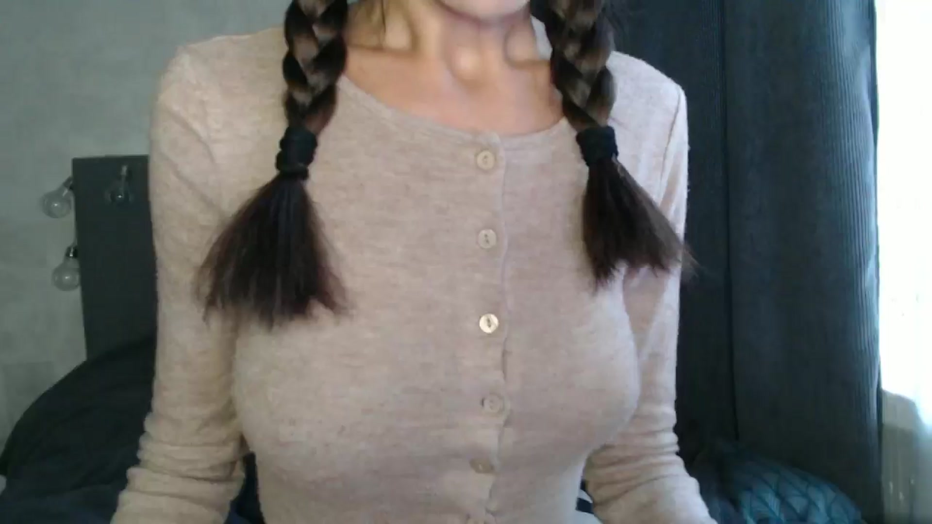 Gallery image thumbnail from Nora_Sweet's myfreecams stream on, 09/18/2024, 13:11 image 2 of 20