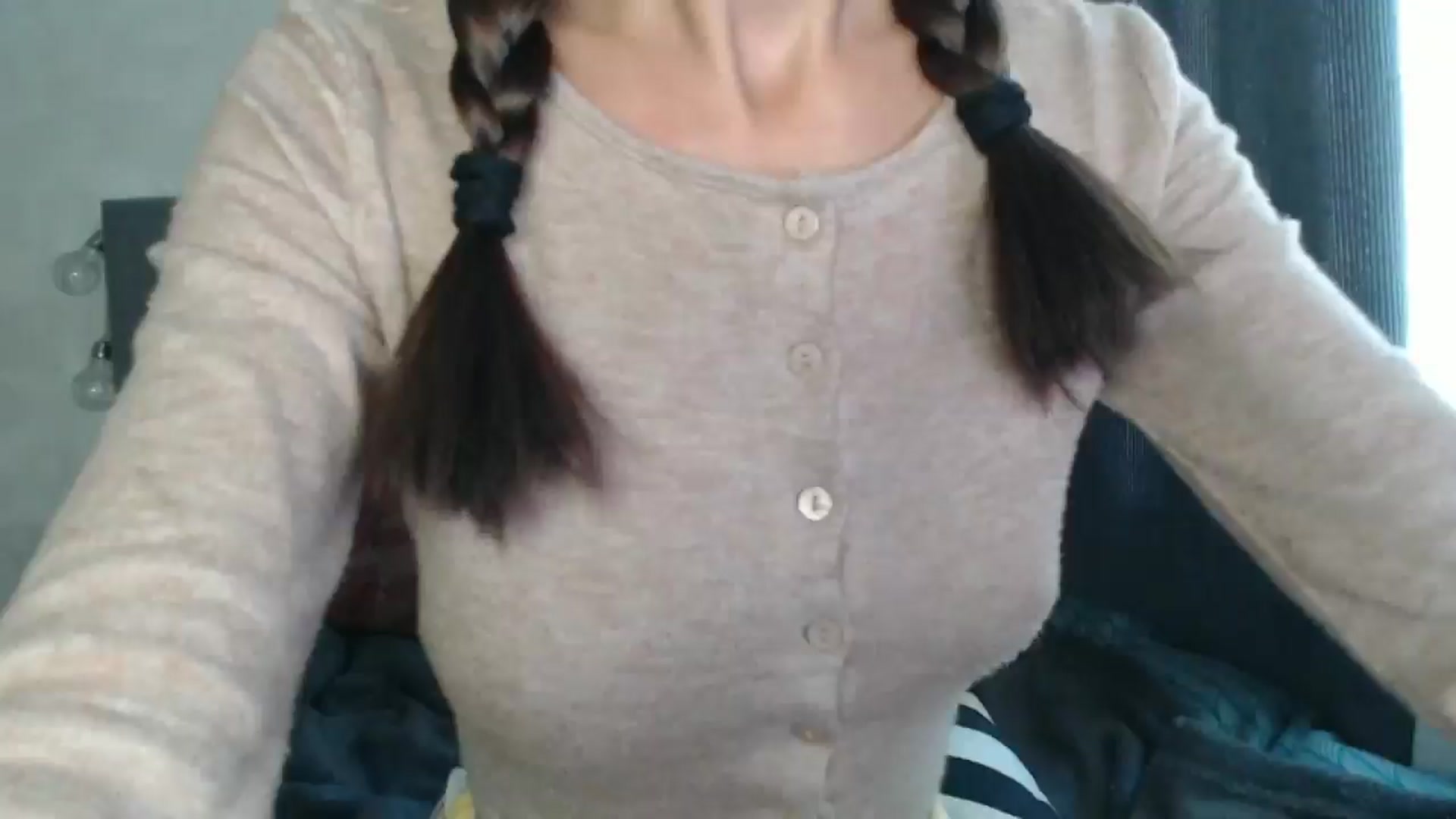Gallery image thumbnail from Nora_Sweet's myfreecams stream on, 09/19/2024, 09:03 image 6 of 20