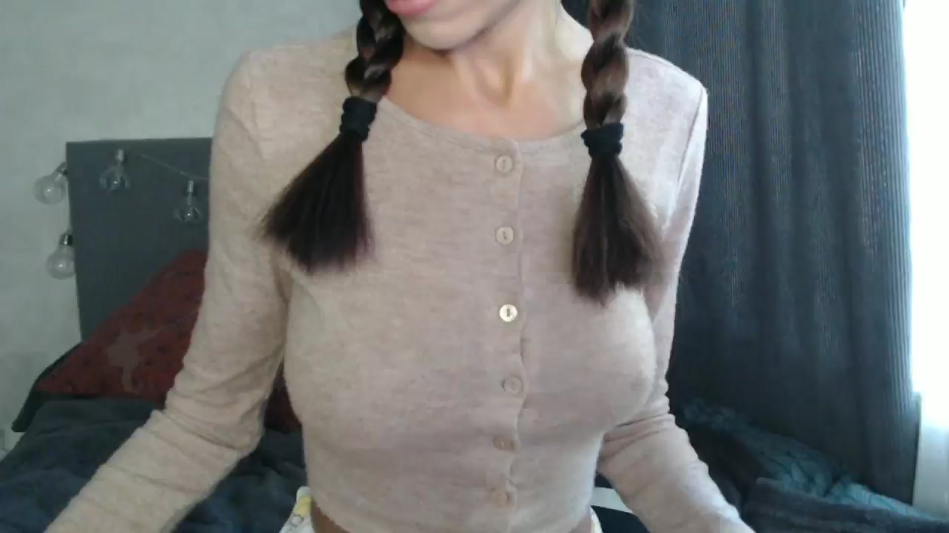Gallery image thumbnail from Nora_Sweet's myfreecams stream on, 09/19/2024, 09:03 image 2 of 20
