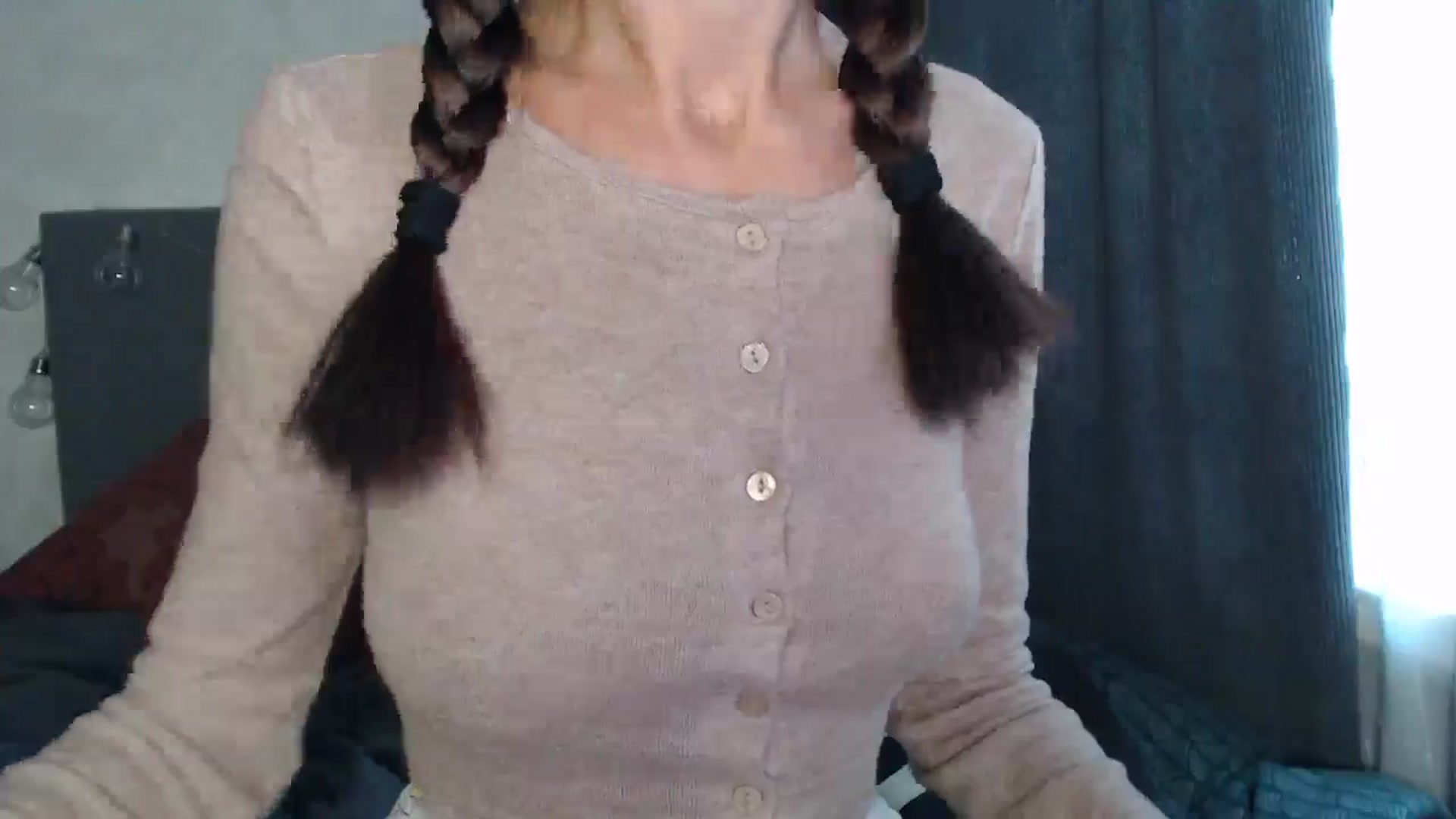Gallery image thumbnail from Nora_Sweet's myfreecams stream on, 09/19/2024, 10:15 image 12 of 20