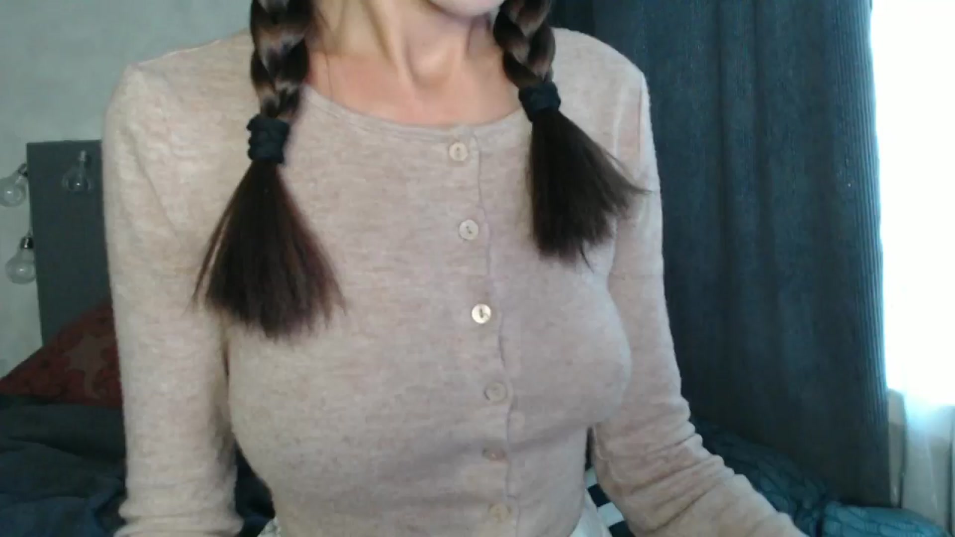 Gallery image thumbnail from Nora_Sweet's myfreecams stream on, 09/19/2024, 10:15 image 10 of 20