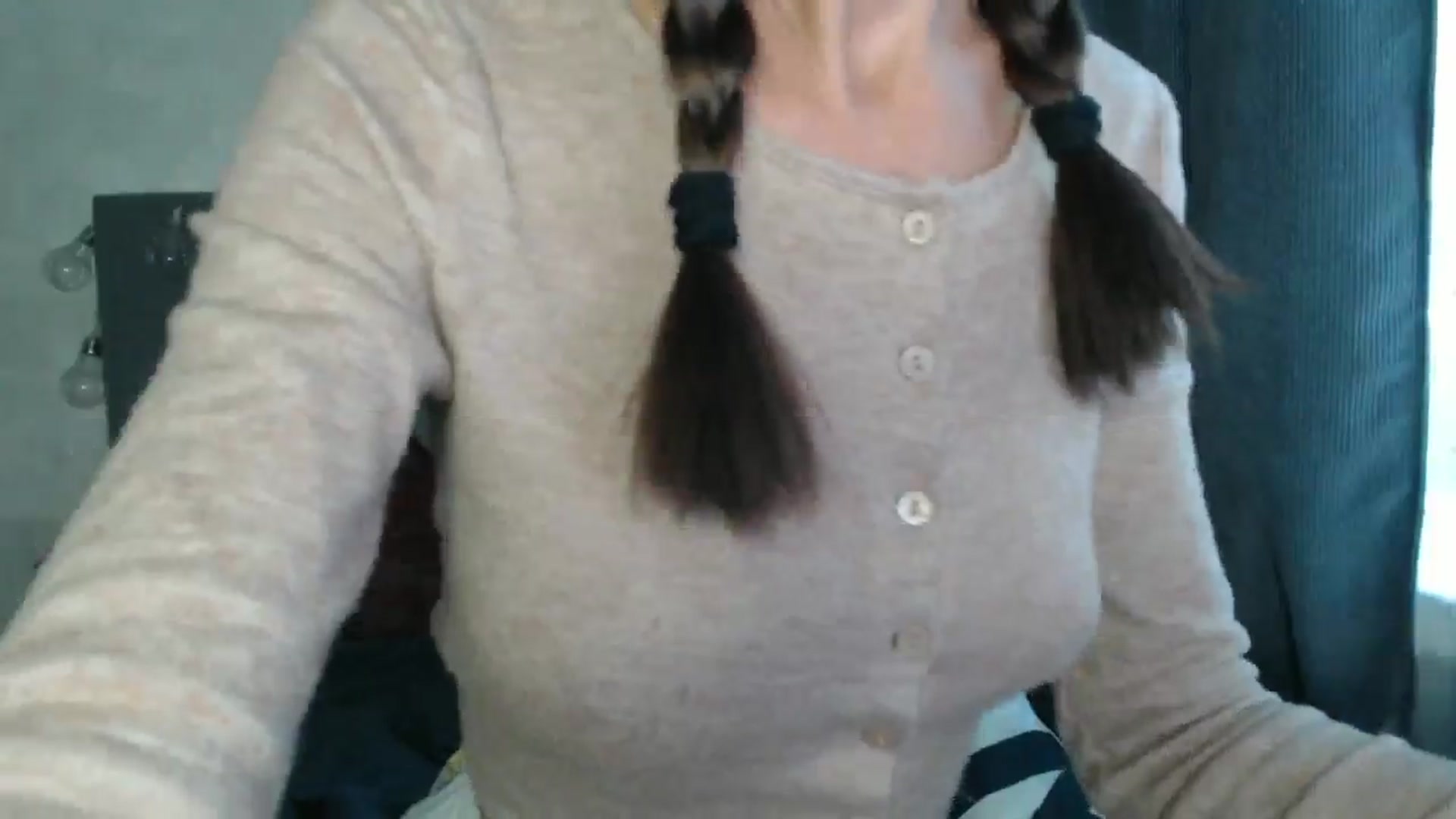 Gallery image thumbnail from Nora_Sweet's myfreecams stream on, 09/19/2024, 11:01 image 8 of 20