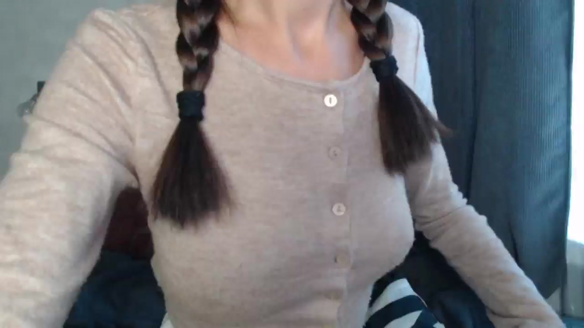 Gallery image thumbnail from Nora_Sweet's myfreecams stream on, 09/19/2024, 11:01 image 6 of 20