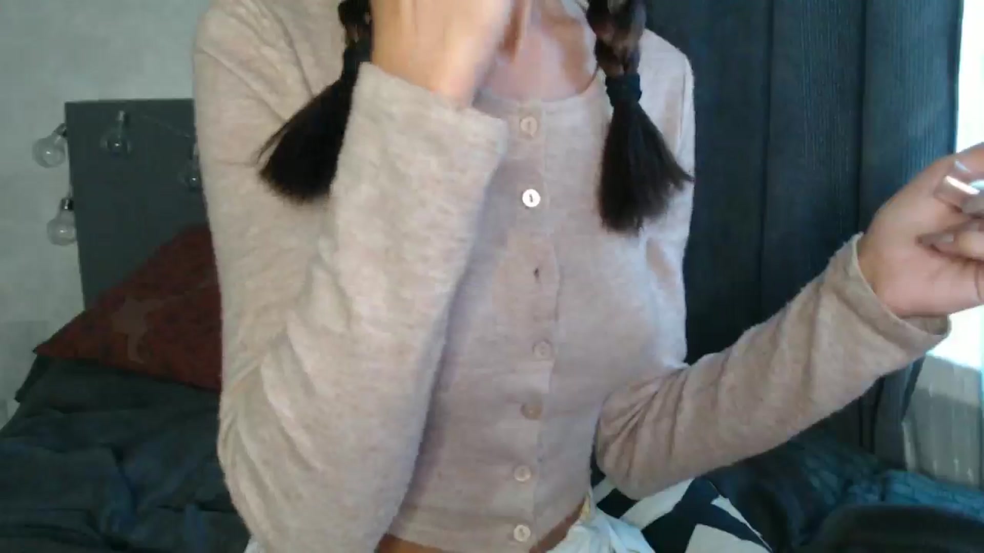 Gallery image thumbnail from Nora_Sweet's myfreecams stream on, 09/19/2024, 11:36 image 6 of 20
