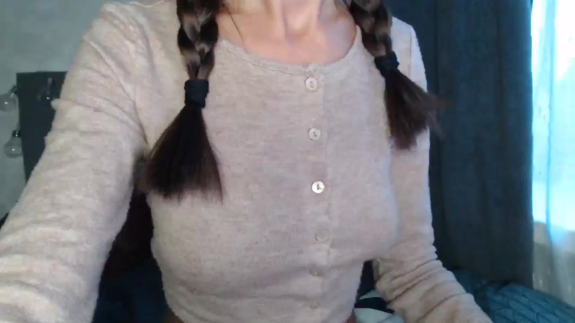Gallery image thumbnail from Nora_Sweet's myfreecams stream on, 09/19/2024, 13:39 image 12 of 20