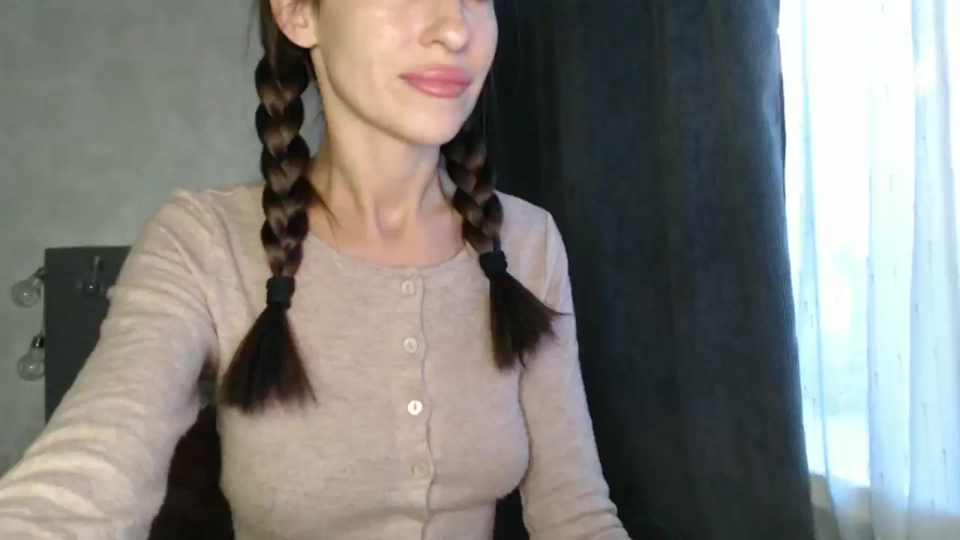 Gallery image thumbnail from Nora_Sweet's myfreecams stream on, 09/19/2024, 13:39 image 16 of 20