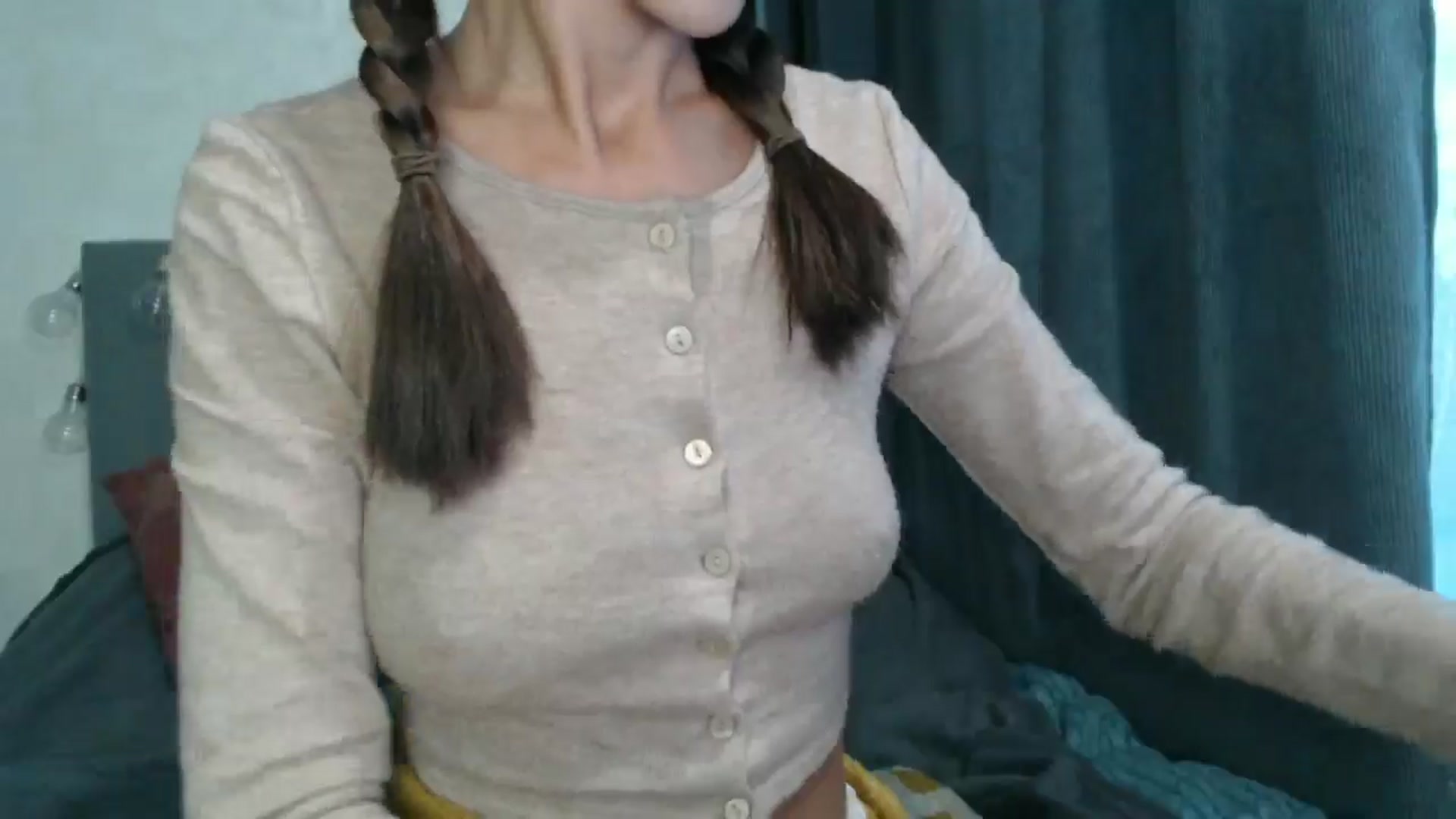 Gallery image thumbnail from Nora_Sweet's myfreecams stream on, 09/22/2024, 13:58 image 14 of 20