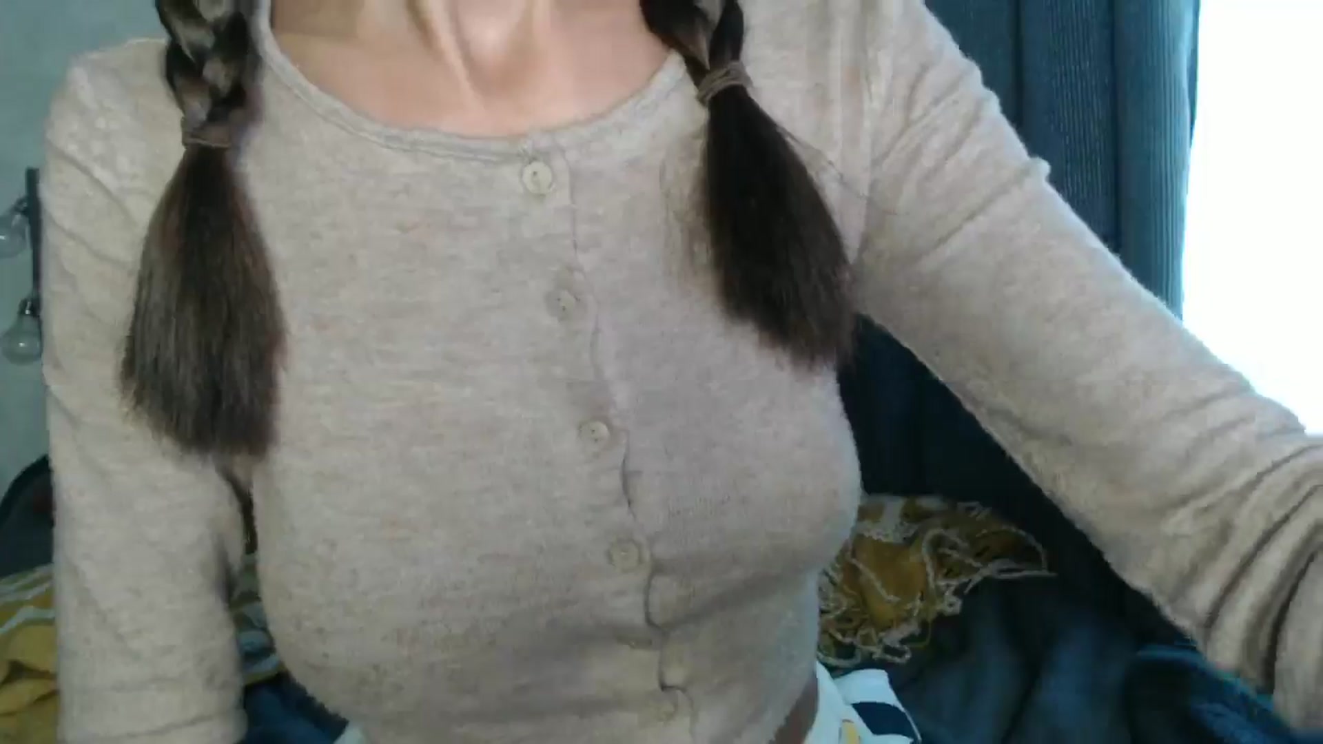 Gallery image thumbnail from Nora_Sweet's myfreecams stream on, 09/23/2024, 10:45 image 4 of 20