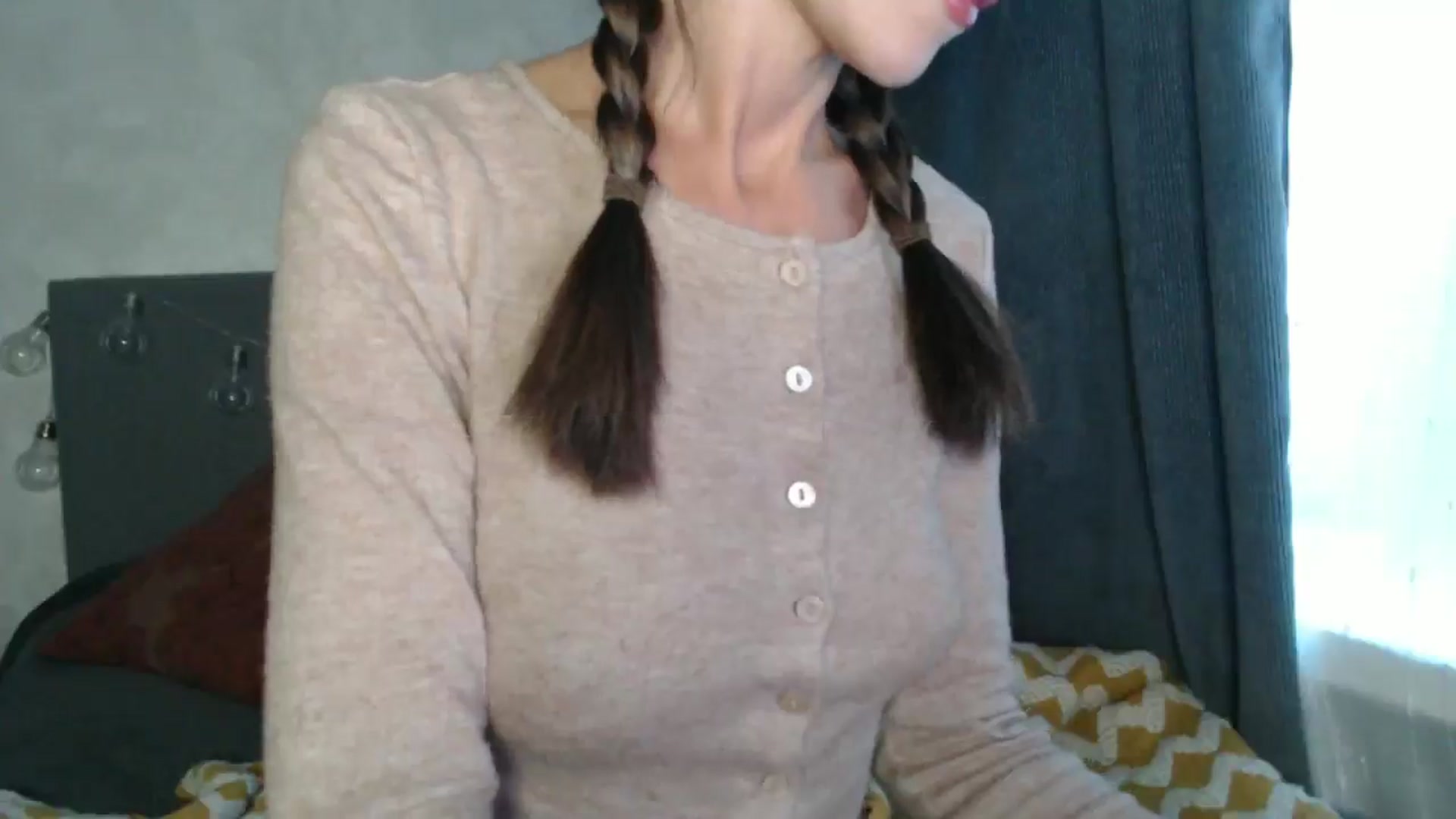 Gallery image thumbnail from Nora_Sweet's myfreecams stream on, 09/23/2024, 12:21 image 7 of 20