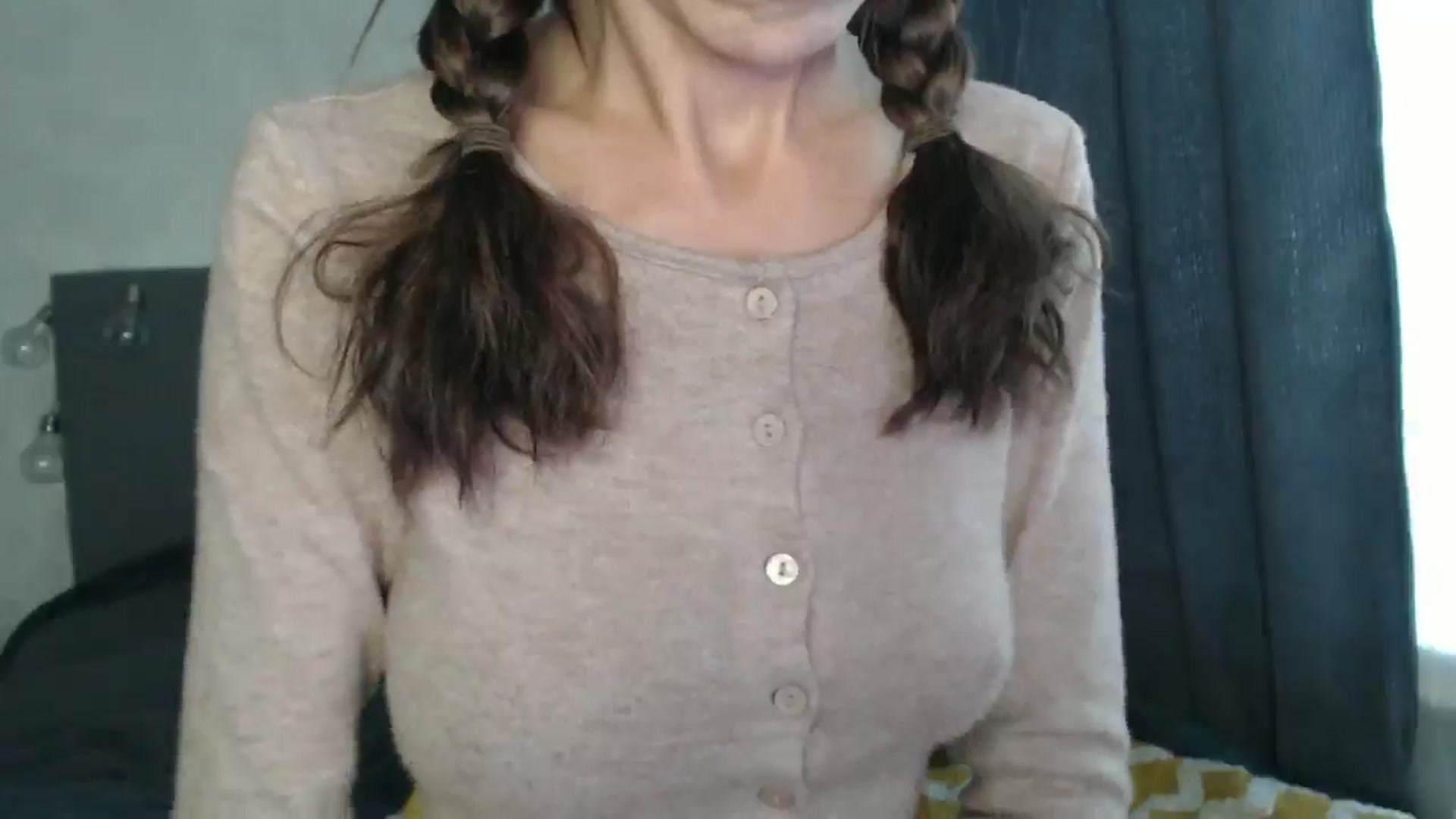 Gallery image thumbnail from Nora_Sweet's myfreecams stream on, 09/25/2024, 10:05 image 14 of 20
