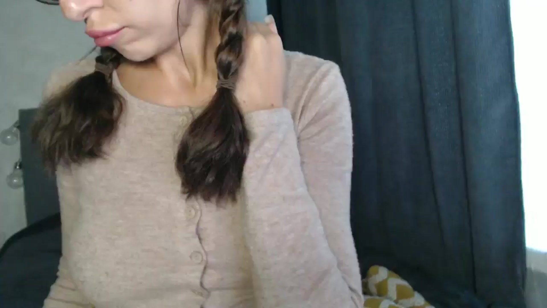 Gallery image thumbnail from Nora_Sweet's myfreecams stream on, 09/25/2024, 11:20 image 16 of 20