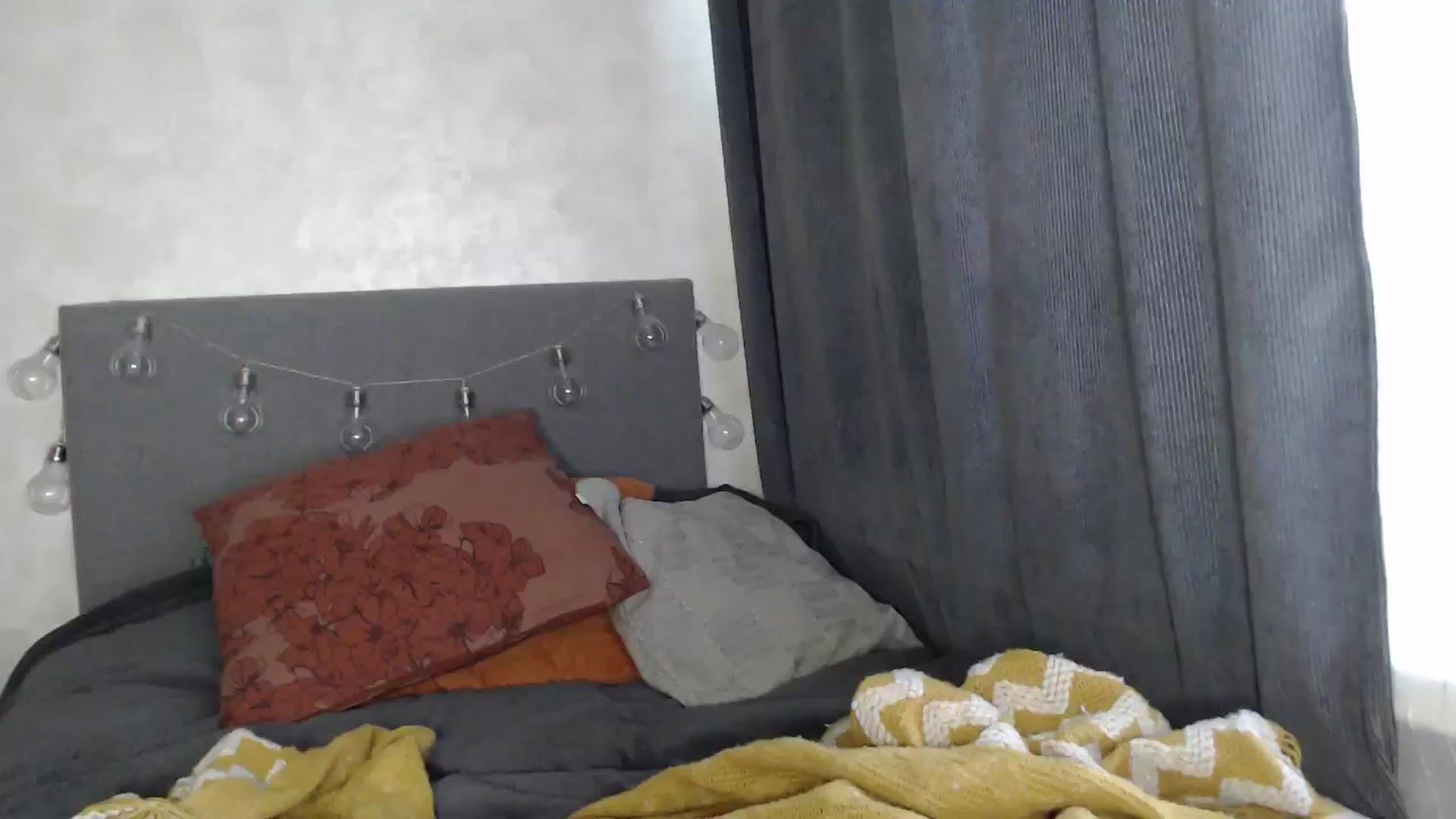 Gallery image thumbnail from Nora_Sweet's myfreecams stream on, 09/25/2024, 11:20 image 9 of 20