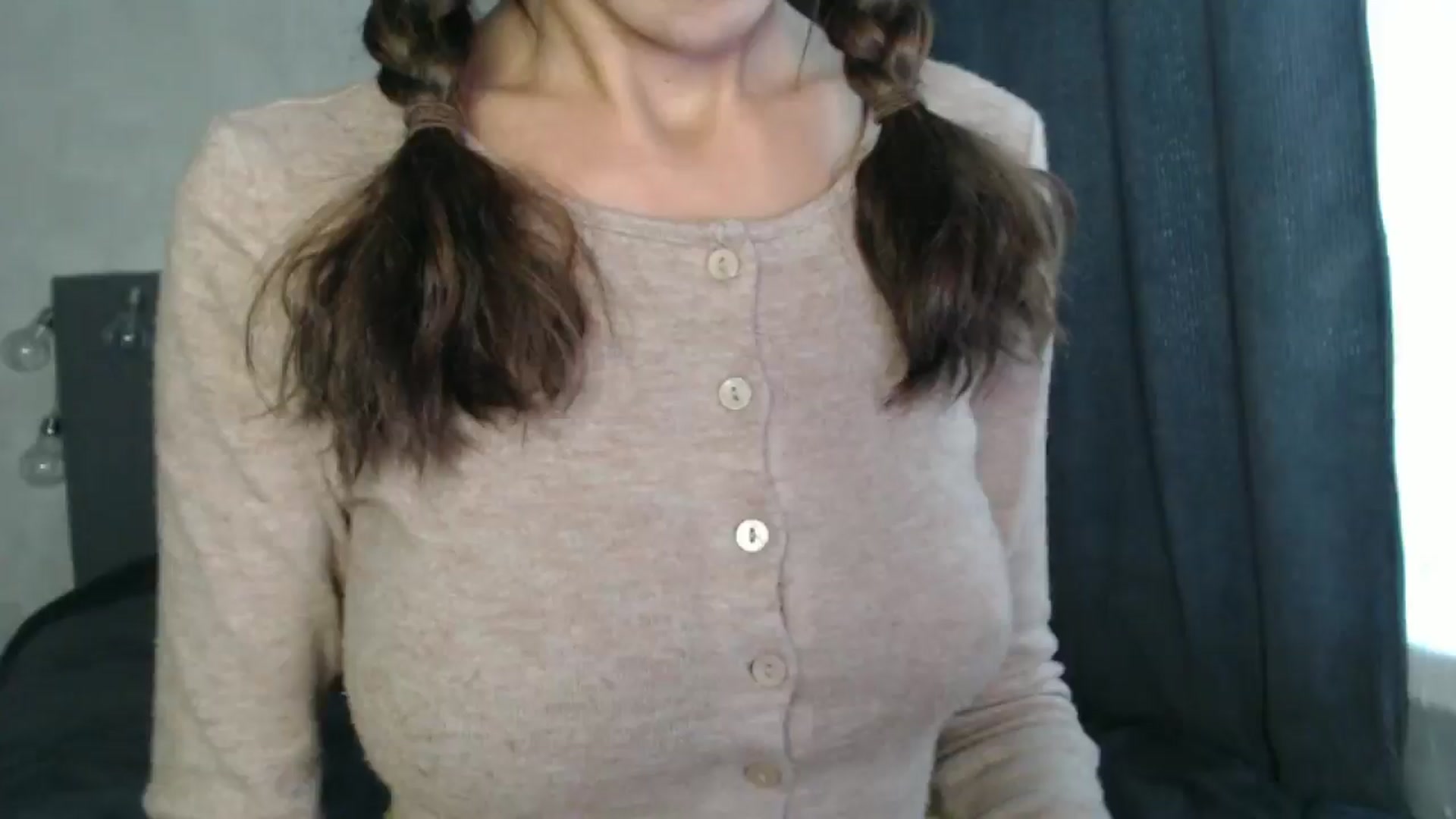 Gallery image thumbnail from Nora_Sweet's myfreecams stream on, 09/25/2024, 11:20 image 2 of 20
