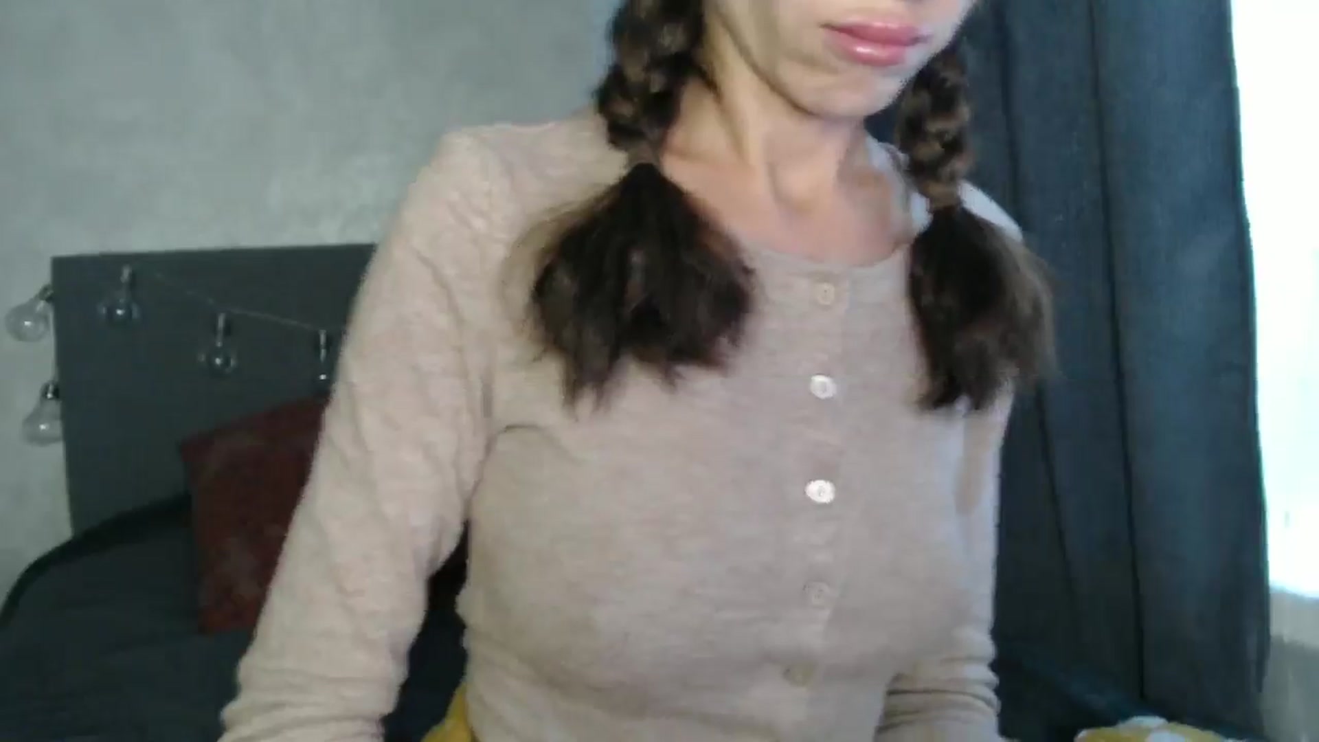 Gallery image thumbnail from Nora_Sweet's myfreecams stream on, 09/25/2024, 12:06 image 19 of 20
