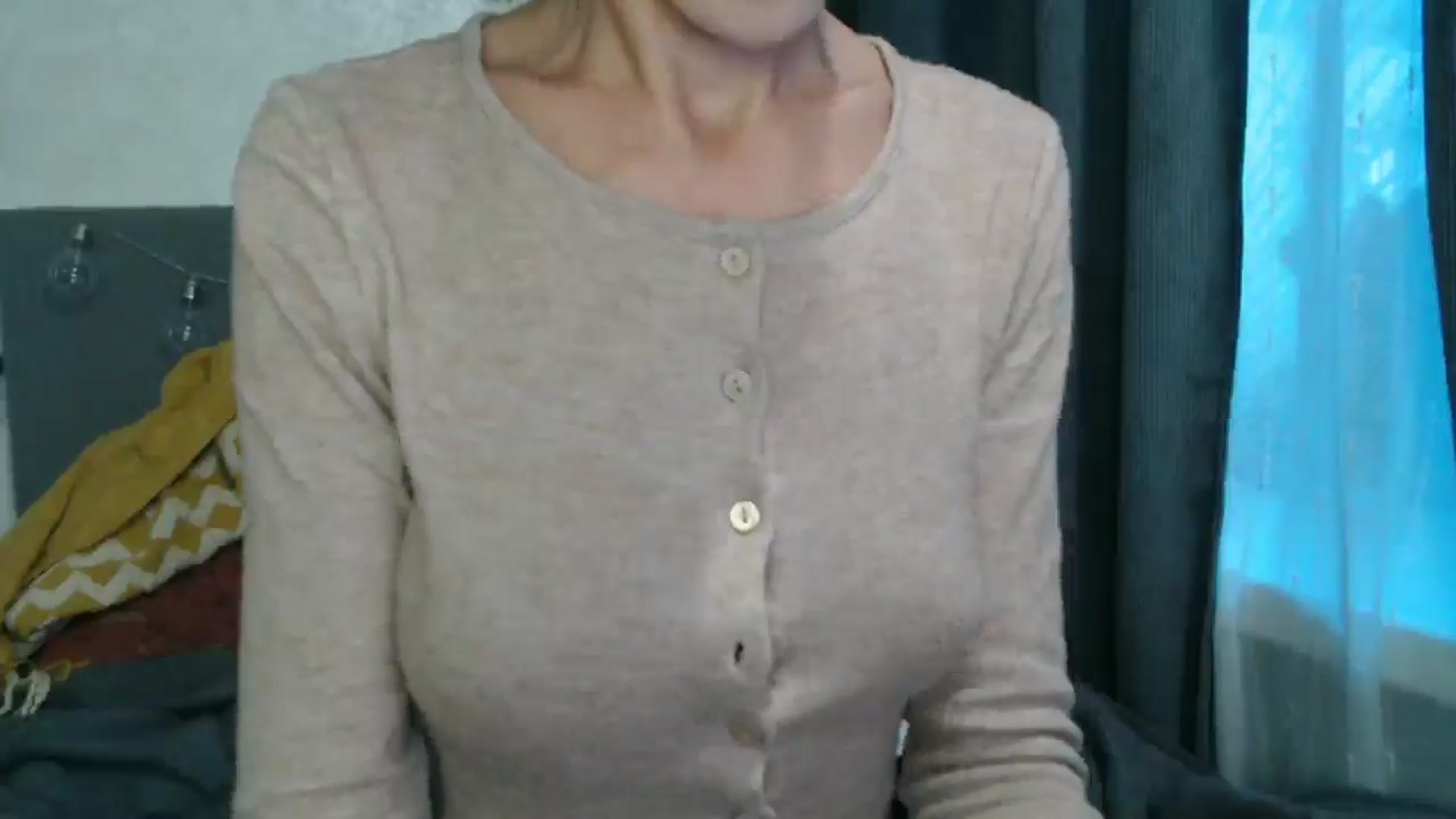 Gallery image thumbnail from Nora_Sweet's myfreecams stream on, 09/29/2024, 14:41 image 8 of 20