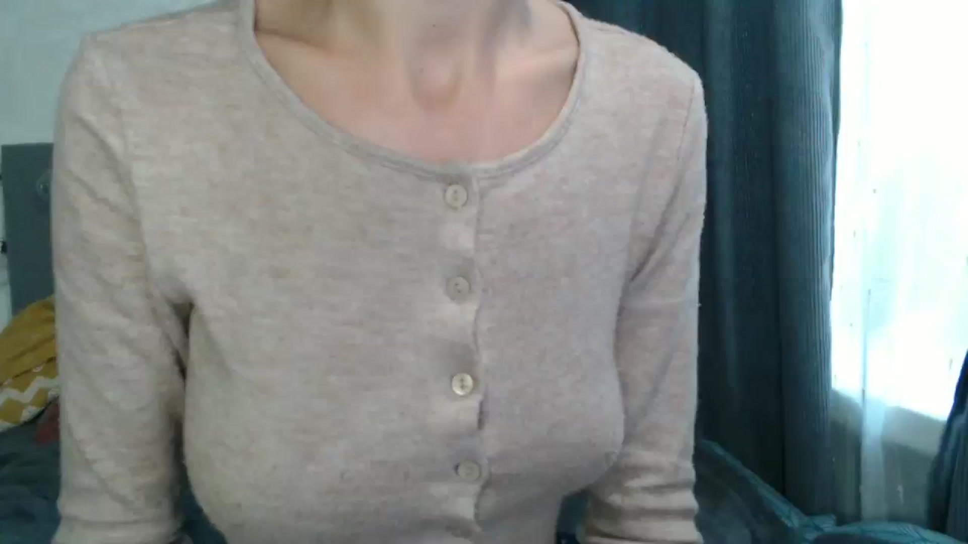 Gallery image thumbnail from Nora_Sweet's myfreecams stream on, 09/30/2024, 11:23 image 3 of 20