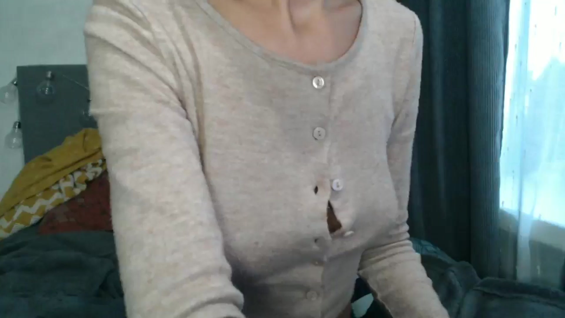 Gallery image thumbnail from Nora_Sweet's myfreecams stream on, 09/30/2024, 12:30 image 19 of 20