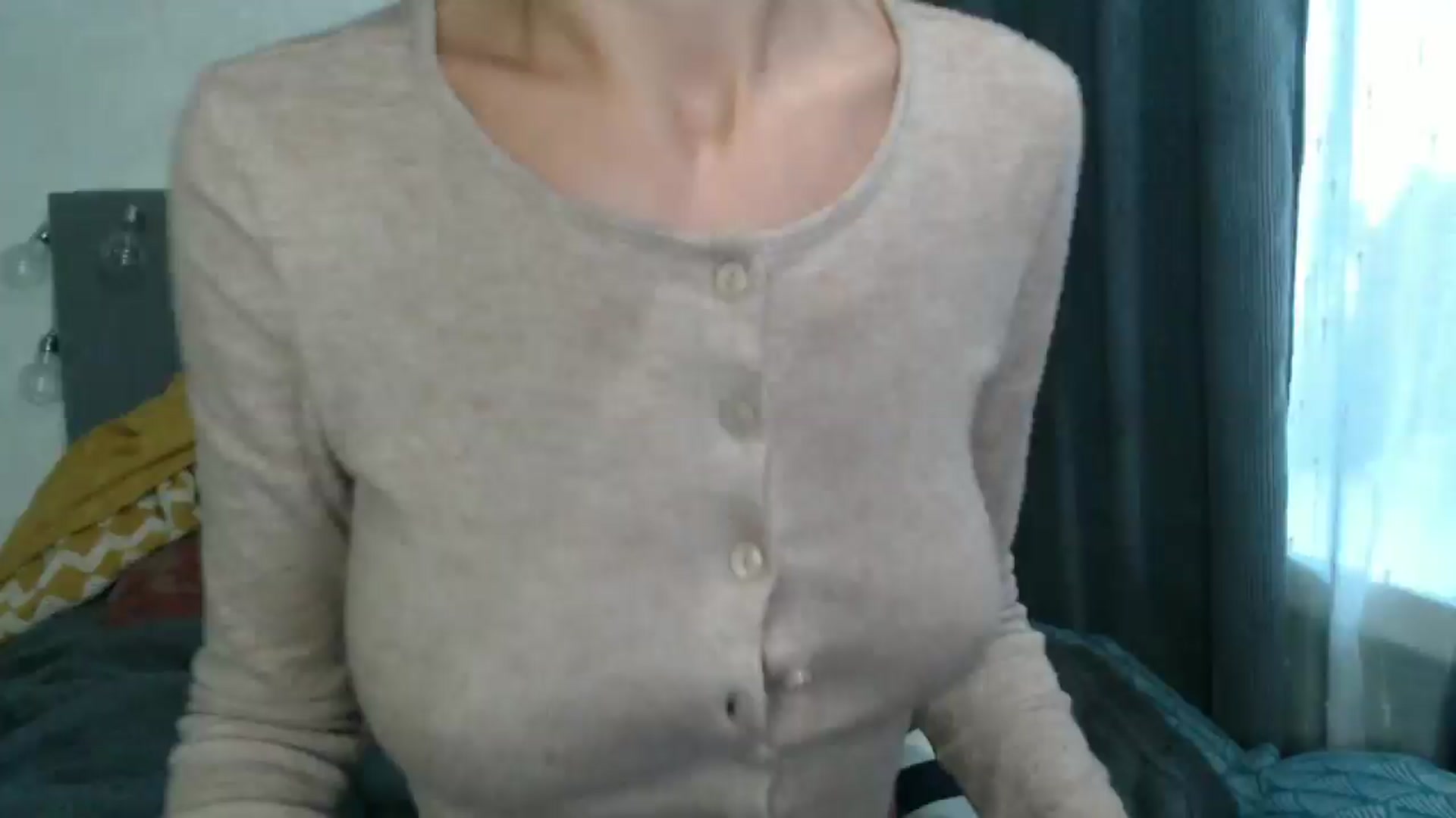 Gallery image thumbnail from Nora_Sweet's myfreecams stream on, 09/30/2024, 12:30 image 4 of 20