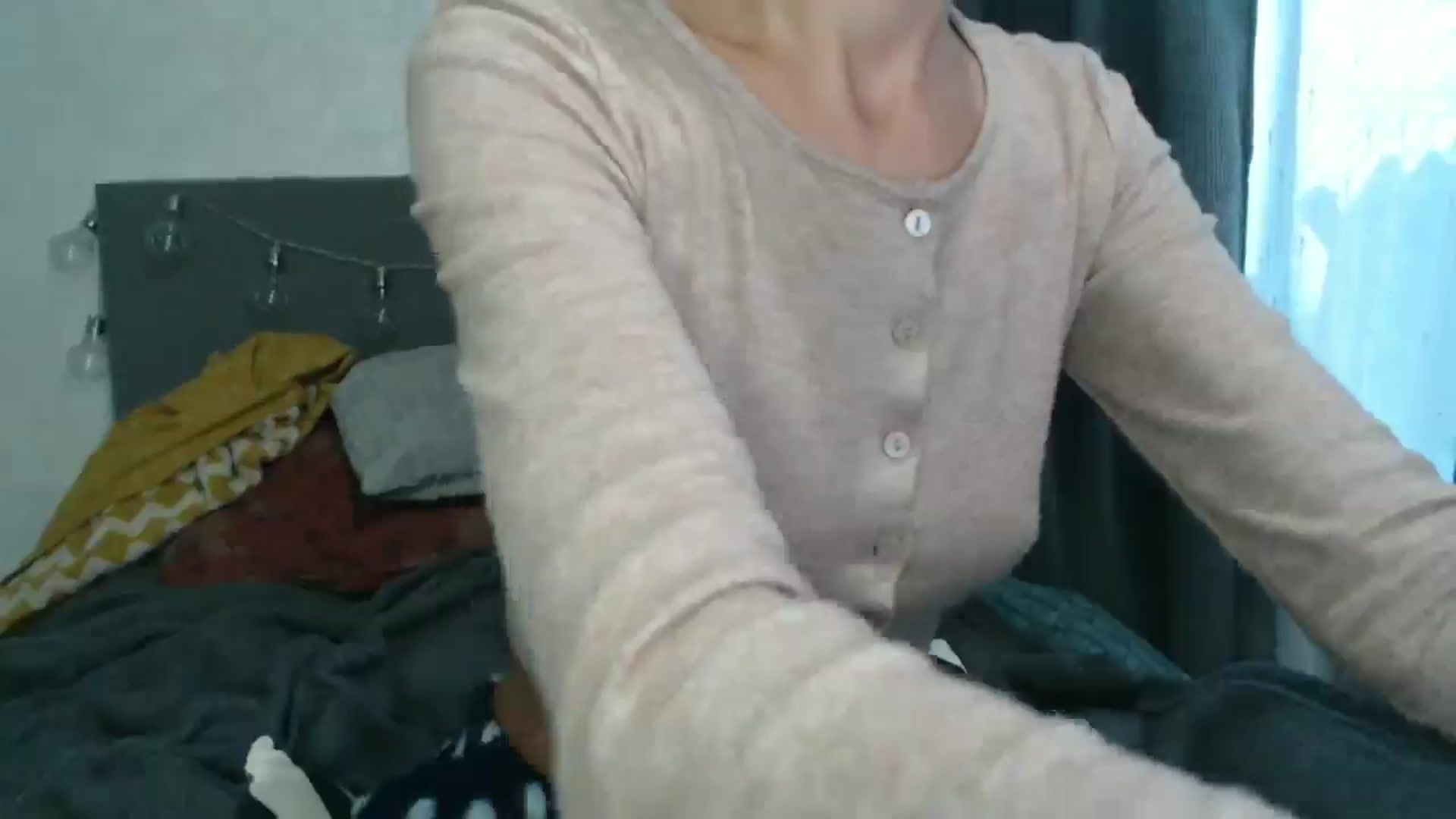 Gallery image thumbnail from Nora_Sweet's myfreecams stream on, 09/30/2024, 13:24 image 13 of 20