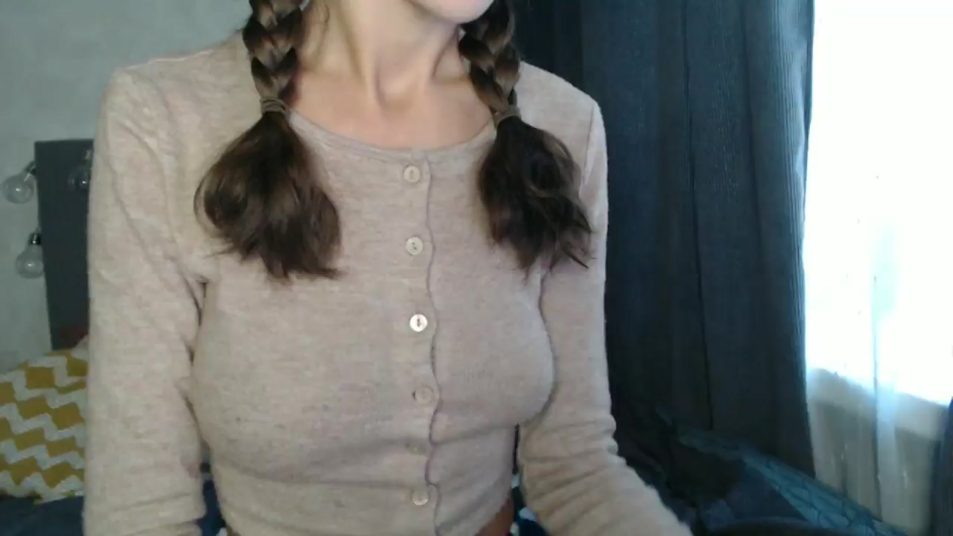 Gallery image thumbnail from Nora_Sweet's myfreecams stream on, 10/02/2024, 11:24 image 9 of 20