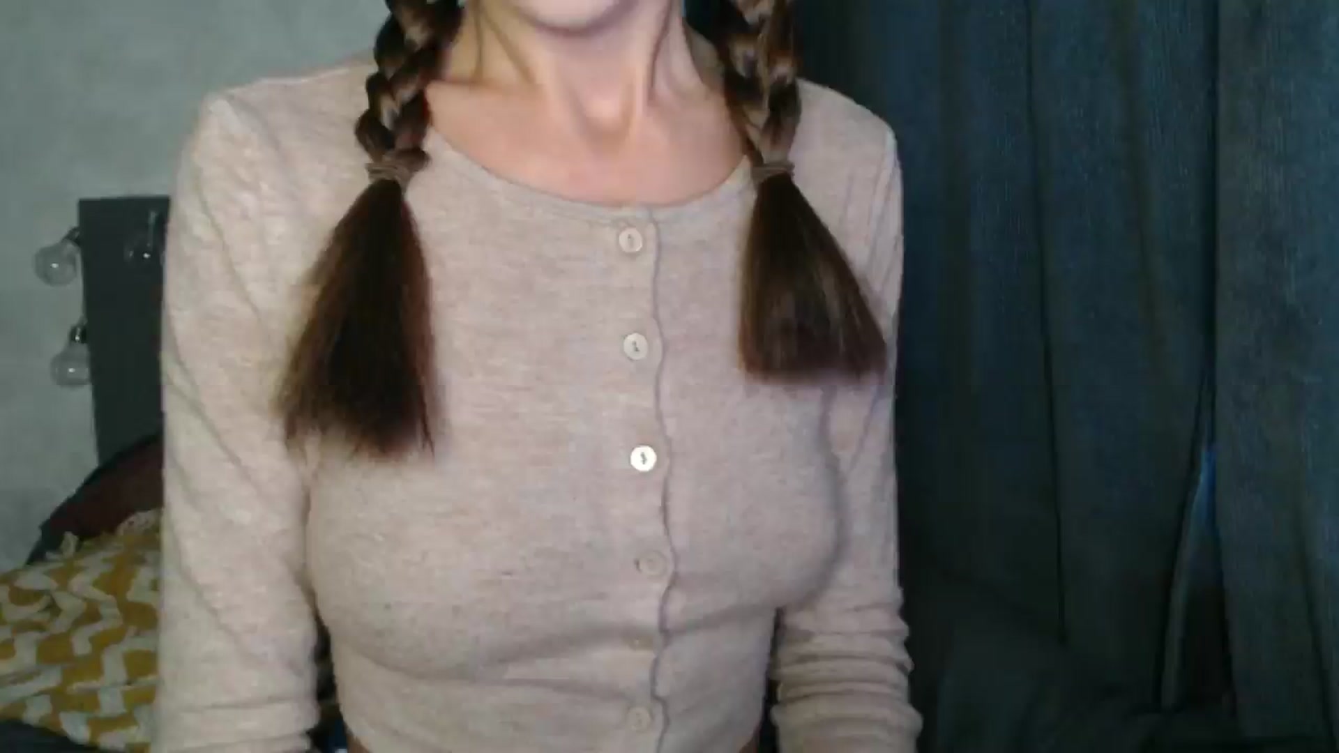 Gallery image thumbnail from Nora_Sweet's myfreecams stream on, 10/05/2024, 12:33 image 9 of 20