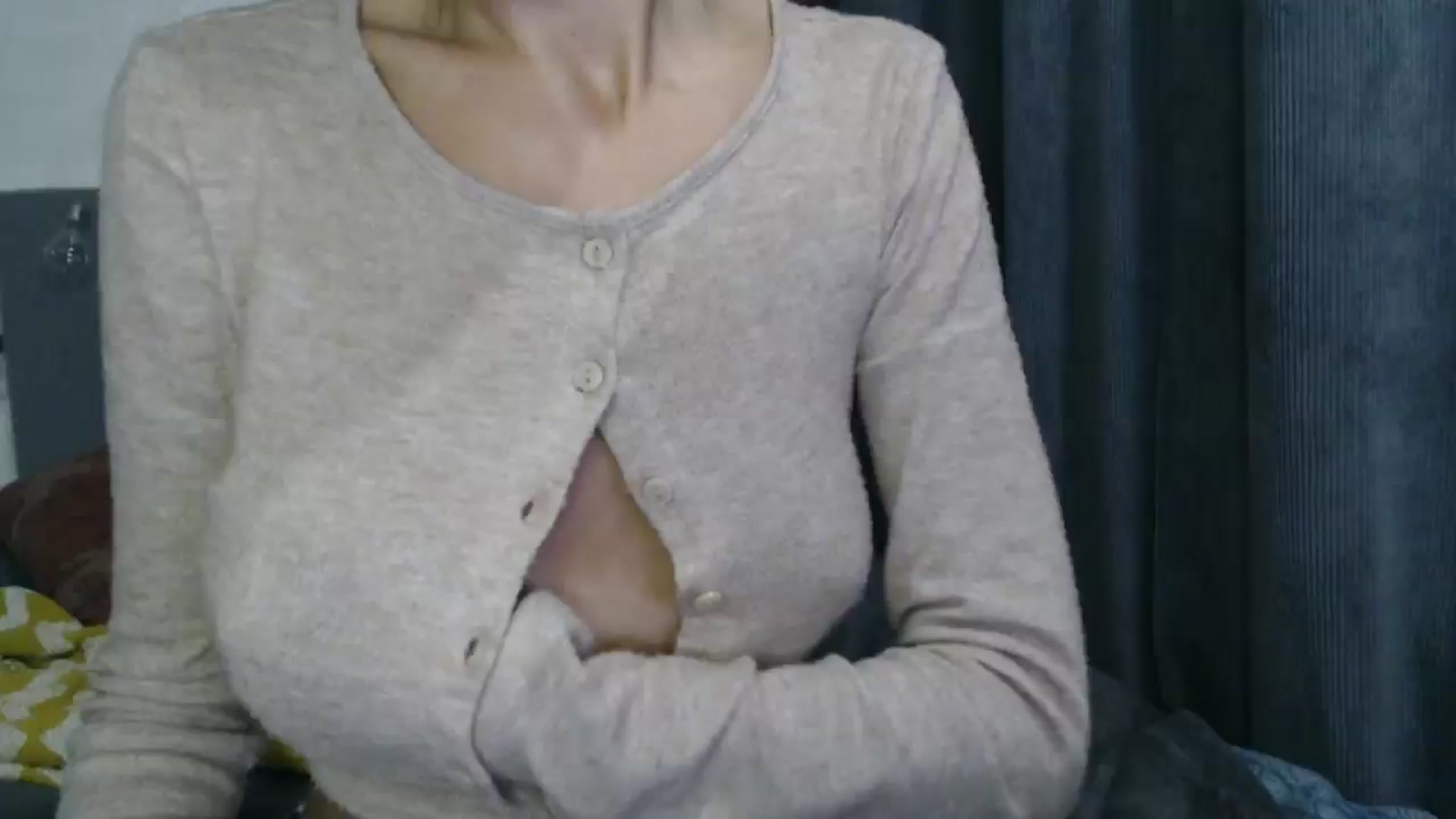 Gallery image thumbnail from Nora_Sweet's myfreecams stream on, 10/05/2024, 19:47 image 18 of 20