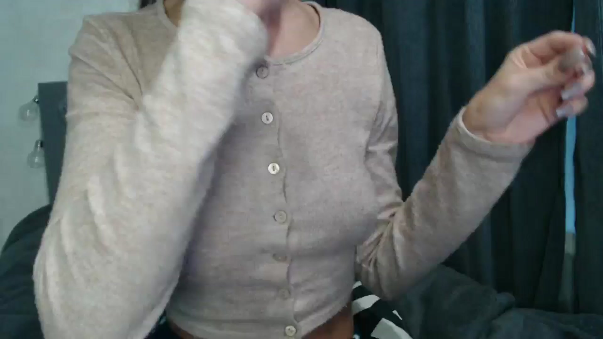 Gallery image thumbnail from Nora_Sweet's myfreecams stream on, 10/07/2024, 11:19 image 19 of 20